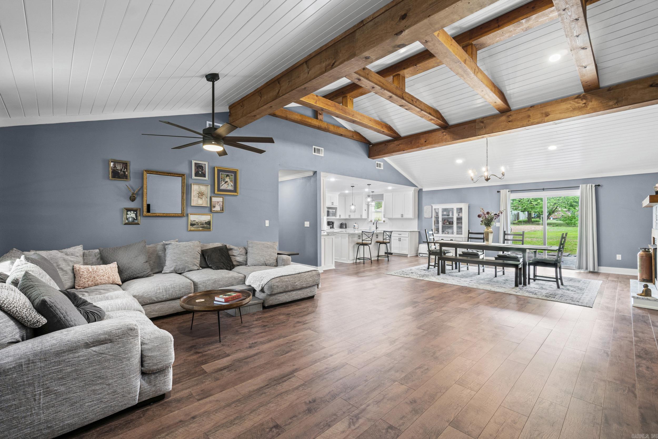 PINEWOOD ESTATES - Residential