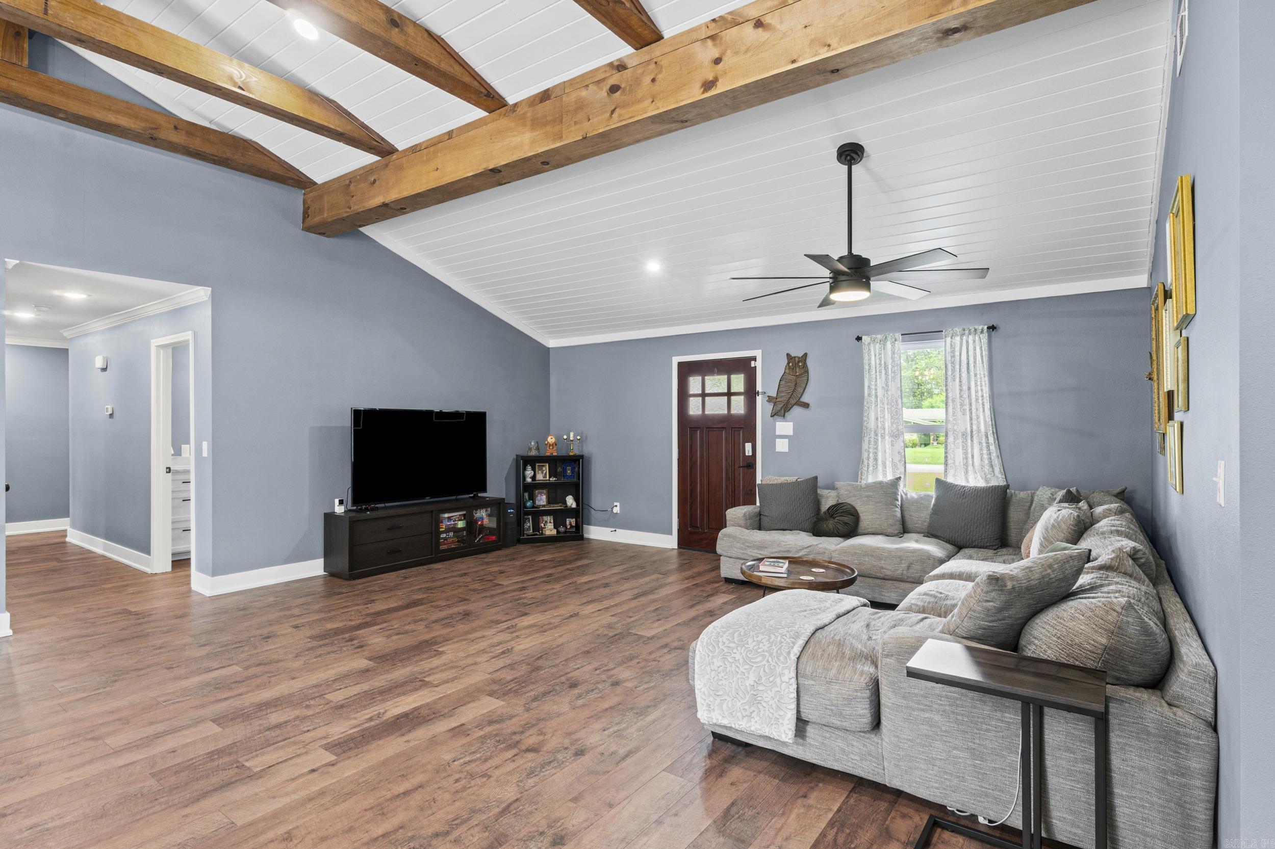 PINEWOOD ESTATES - Residential