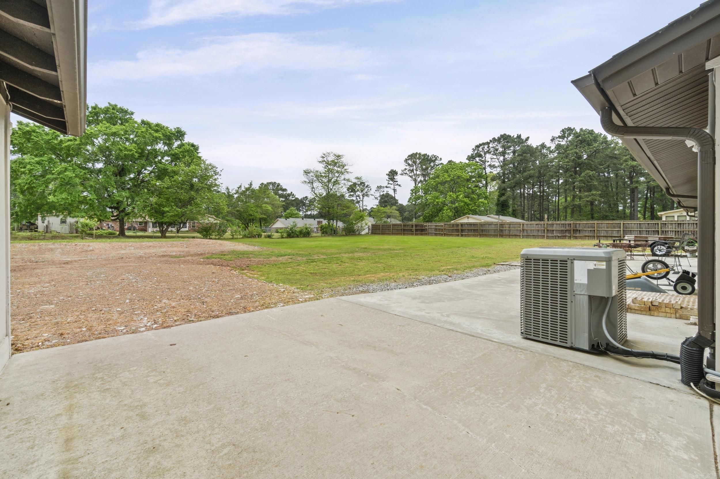 PINEWOOD ESTATES - Residential