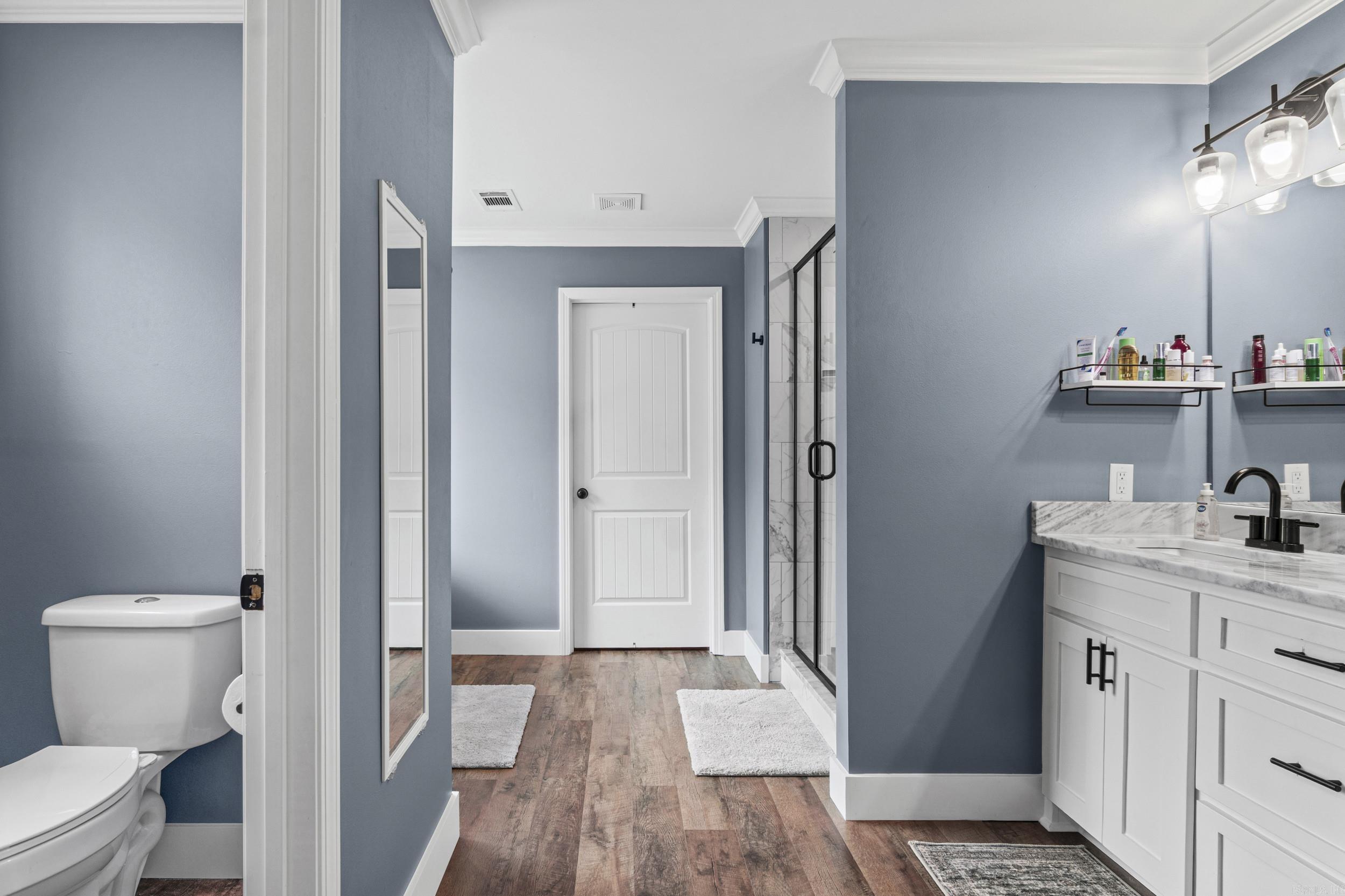 PINEWOOD ESTATES - Residential