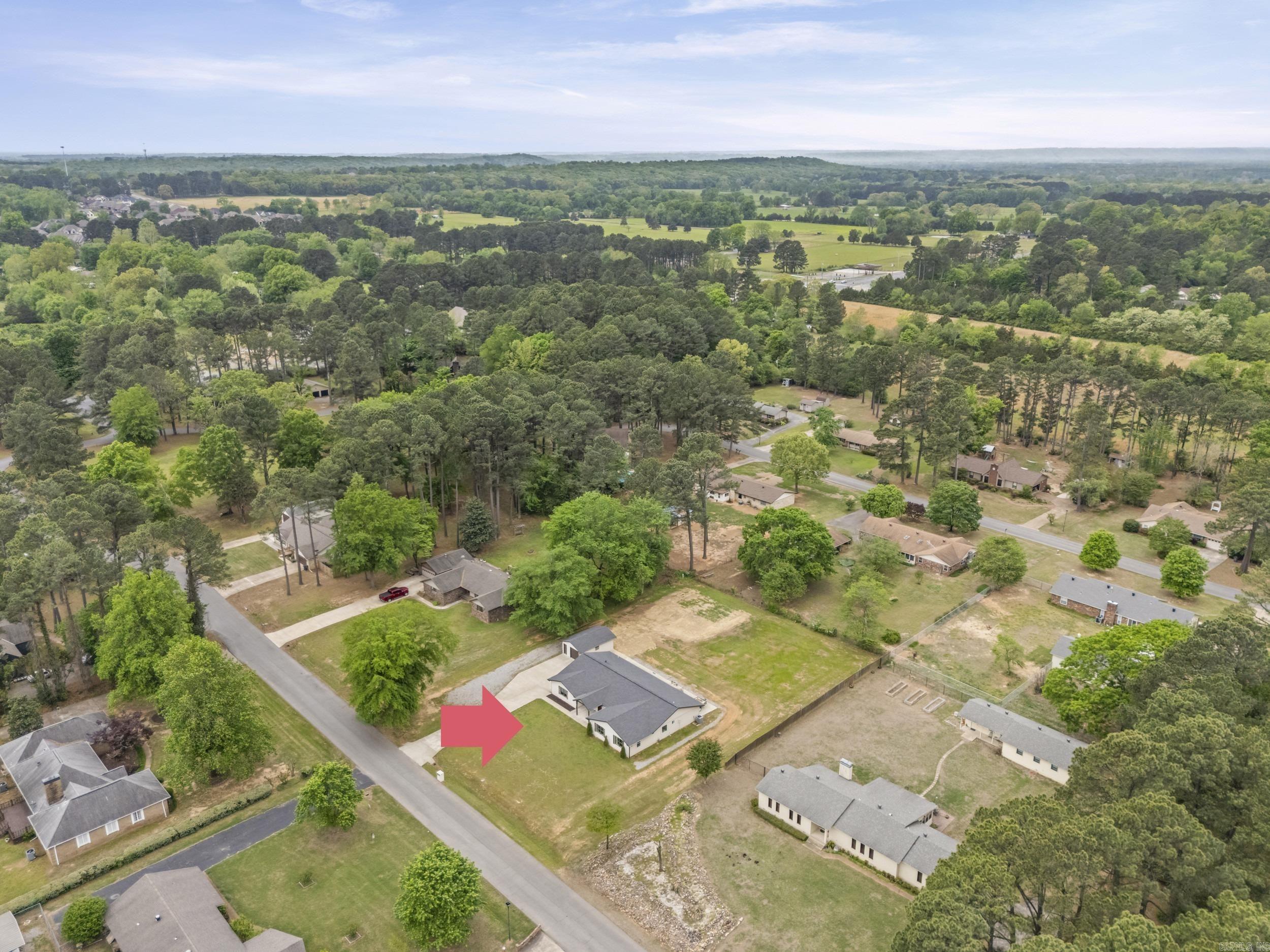 PINEWOOD ESTATES - Residential