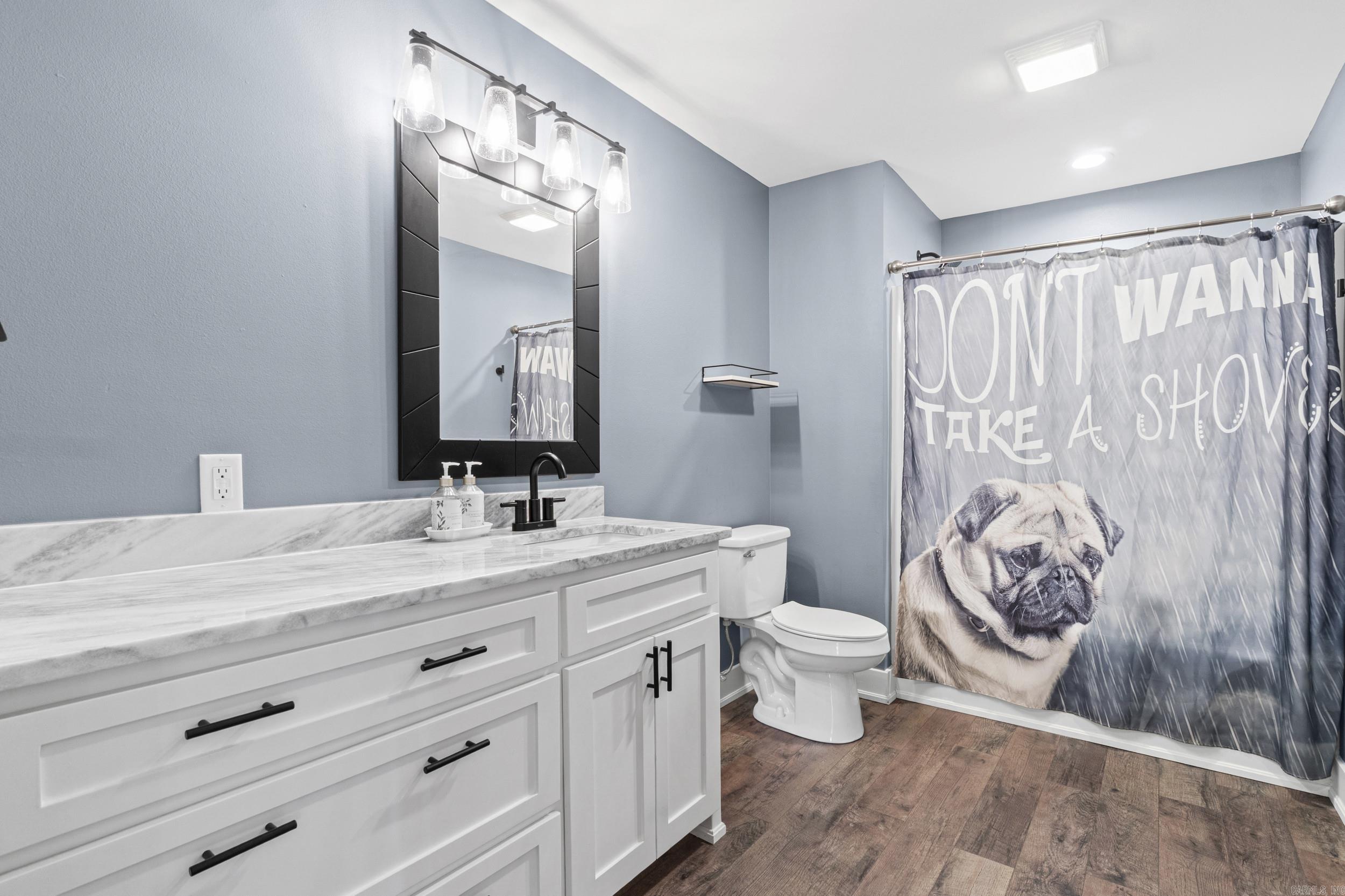 PINEWOOD ESTATES - Residential