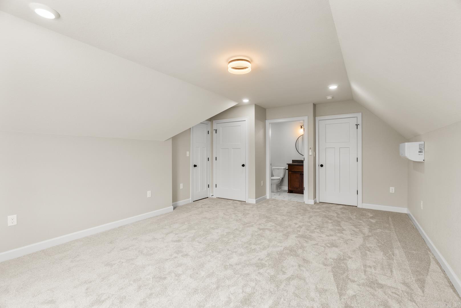 JACK FORK RIDGE - Residential