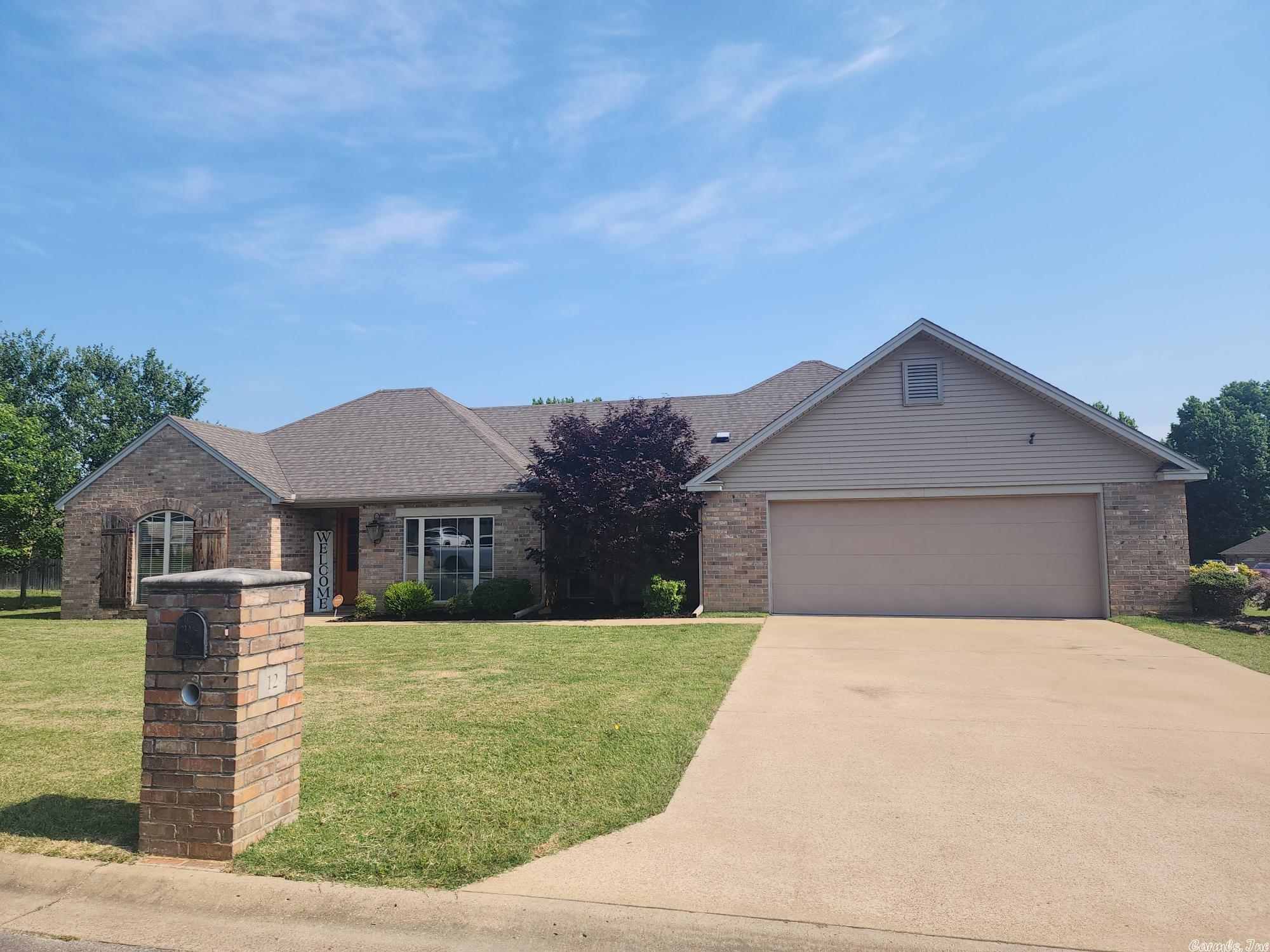 SKYLINE MEADOWS - Residential