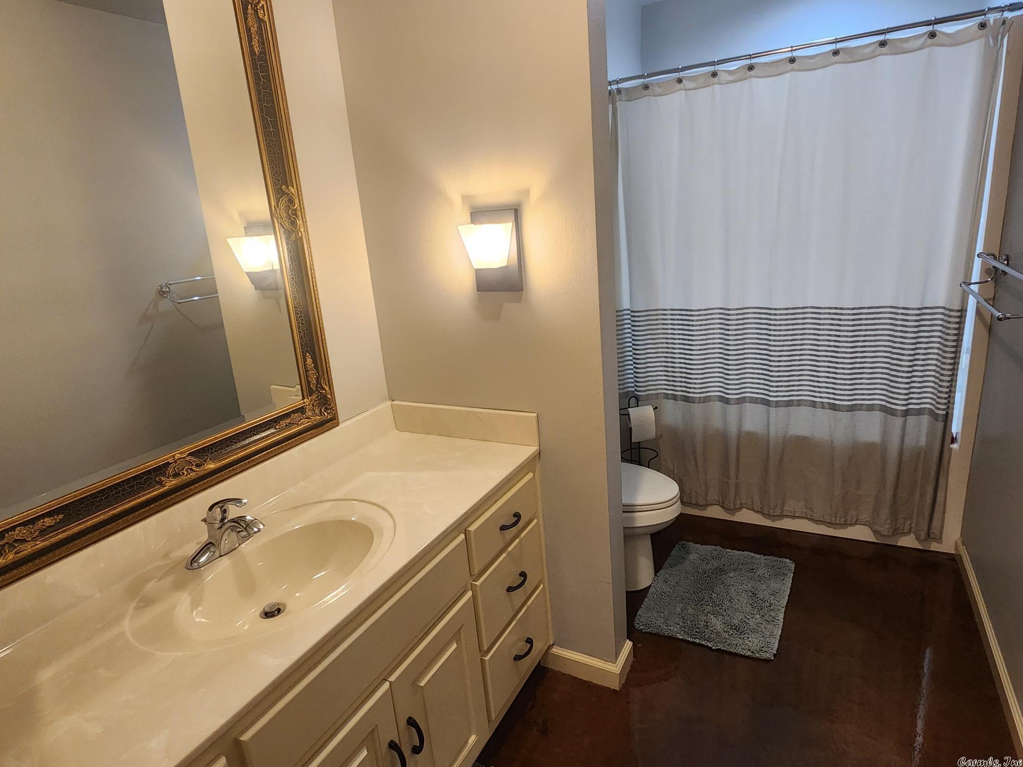 SKYLINE MEADOWS - Residential