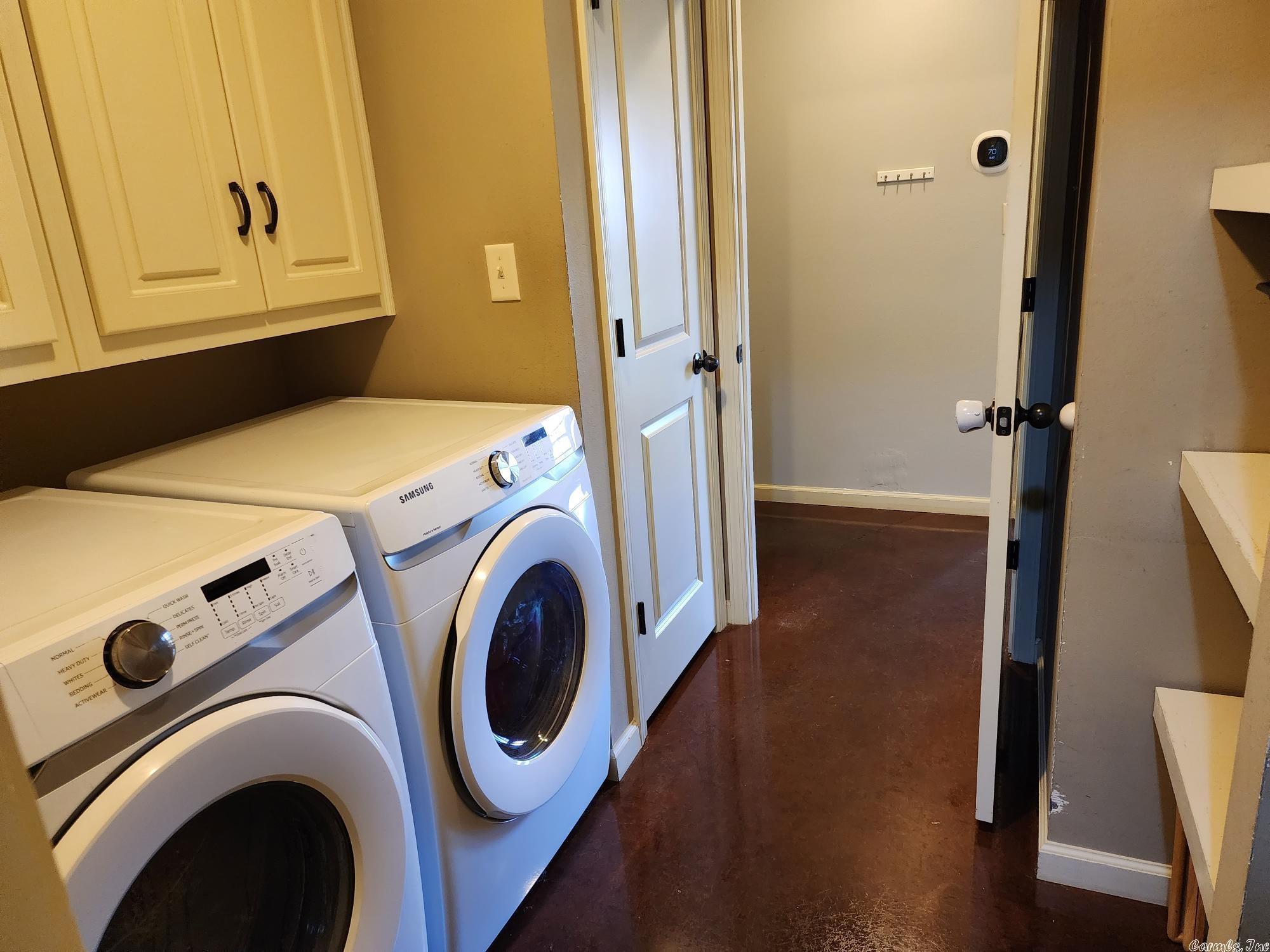 SKYLINE MEADOWS - Residential