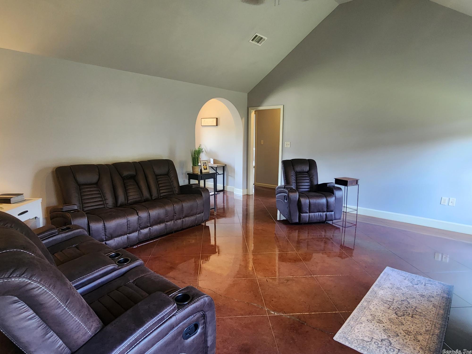 SKYLINE MEADOWS - Residential