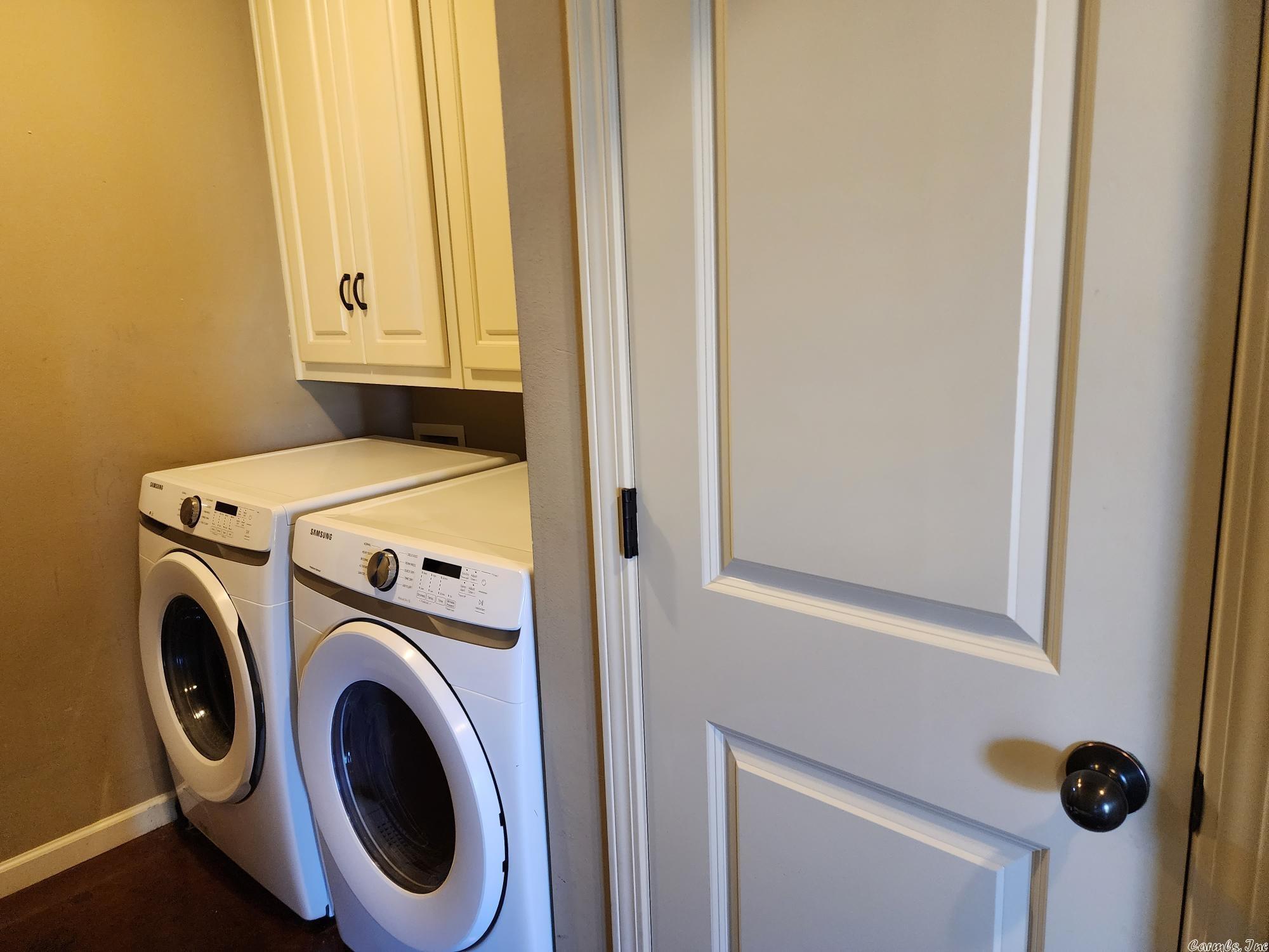 SKYLINE MEADOWS - Residential