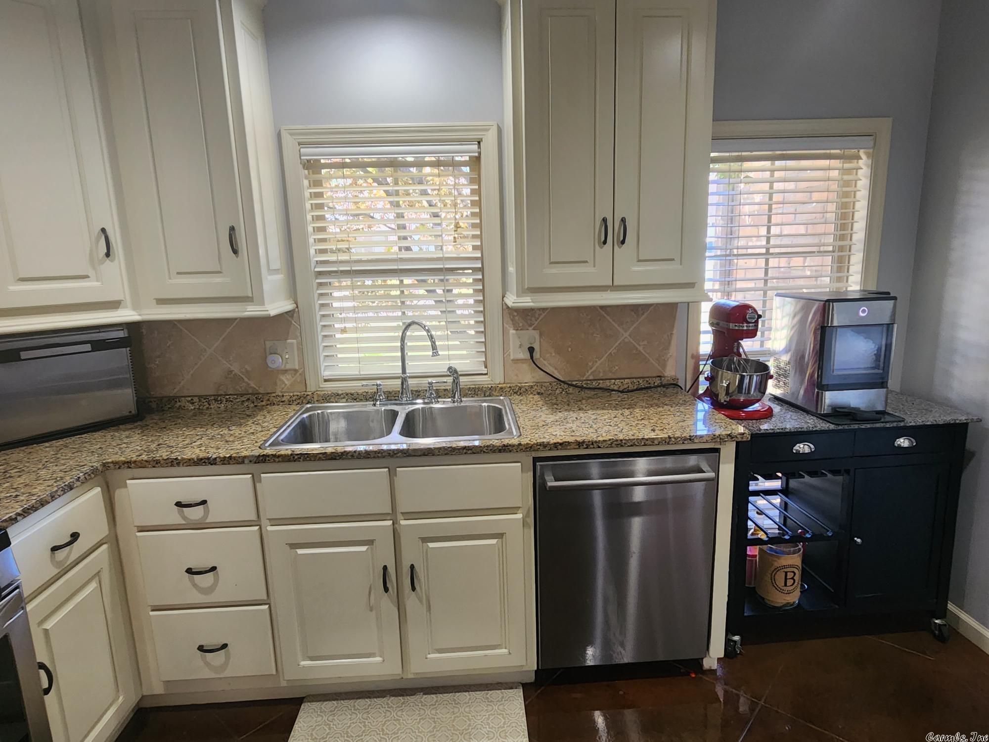 SKYLINE MEADOWS - Residential