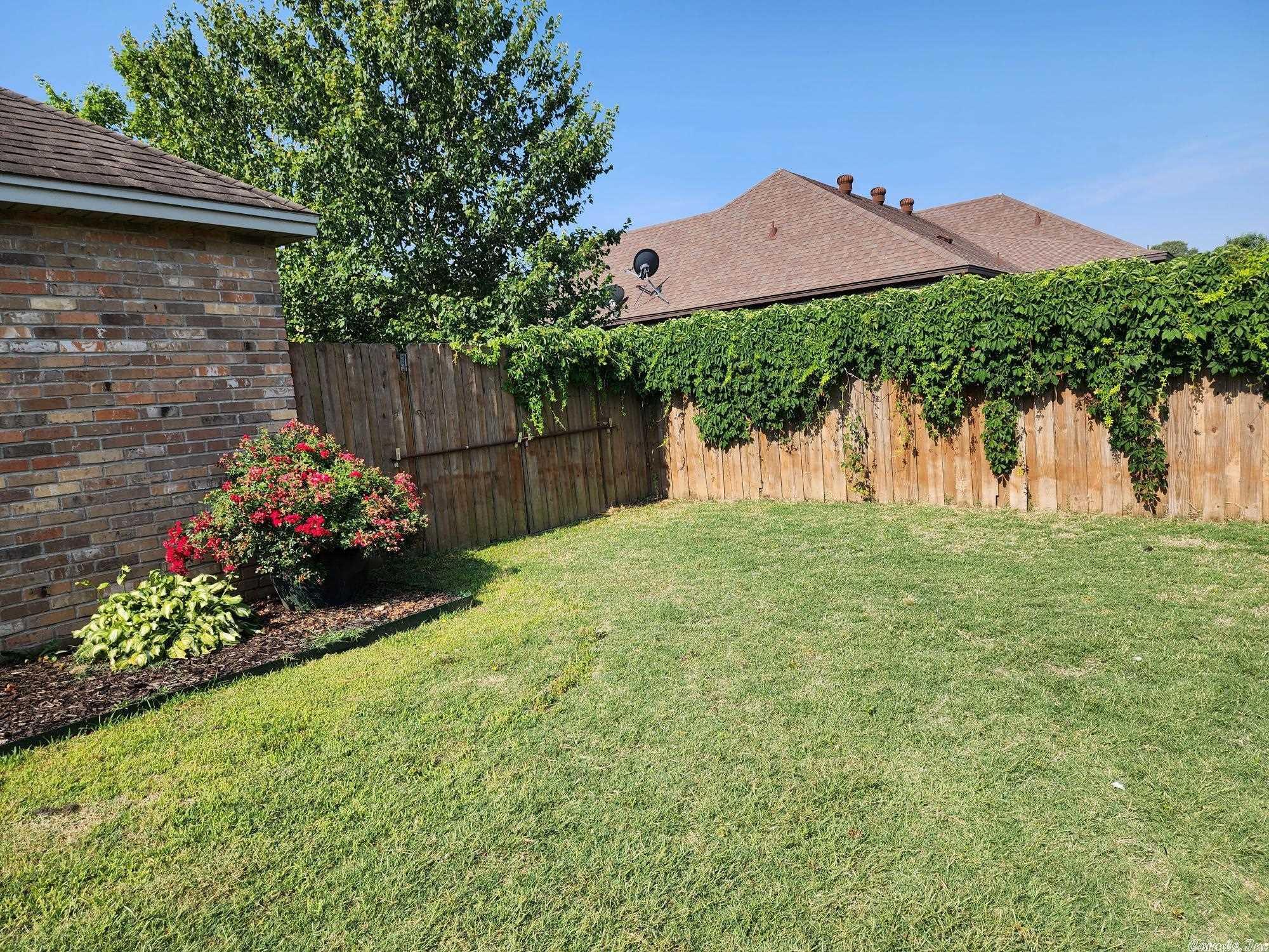 SKYLINE MEADOWS - Residential