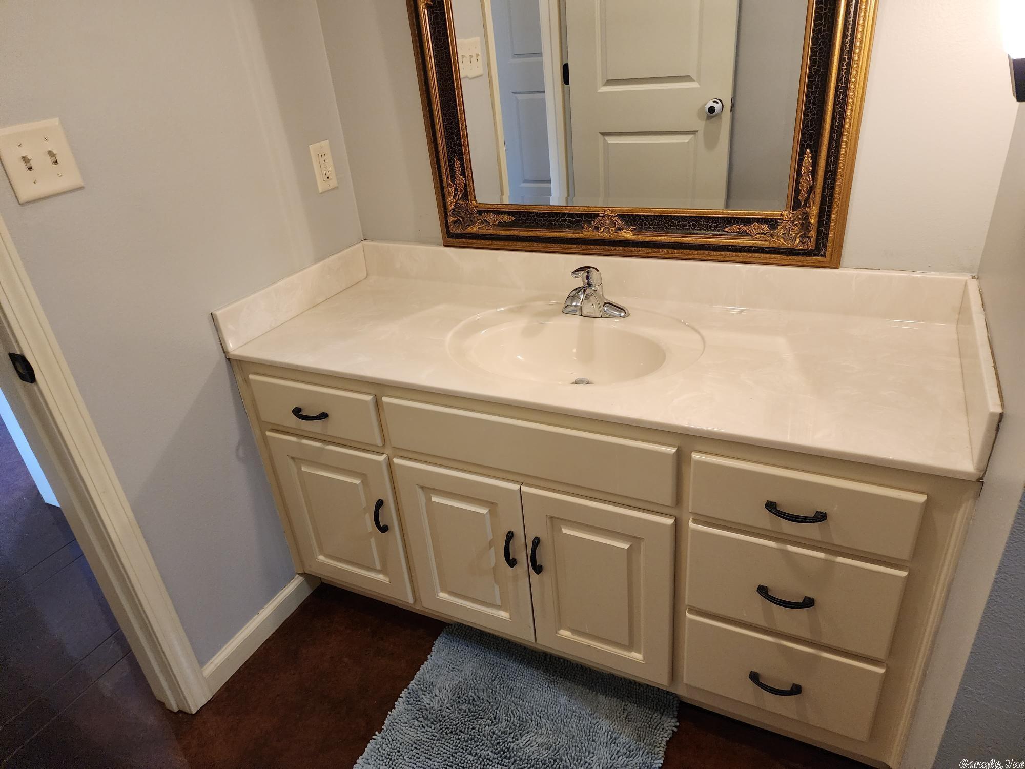 SKYLINE MEADOWS - Residential