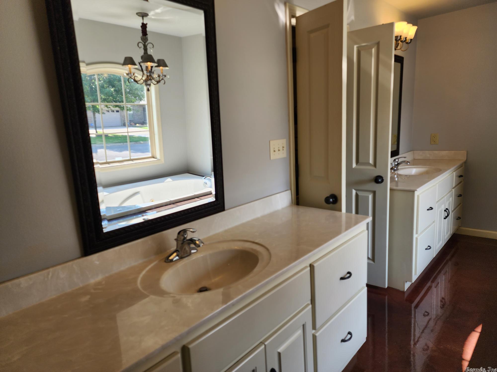 SKYLINE MEADOWS - Residential