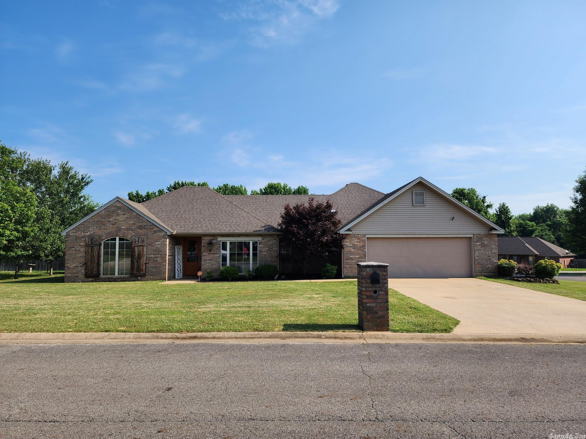 SKYLINE MEADOWS - Residential