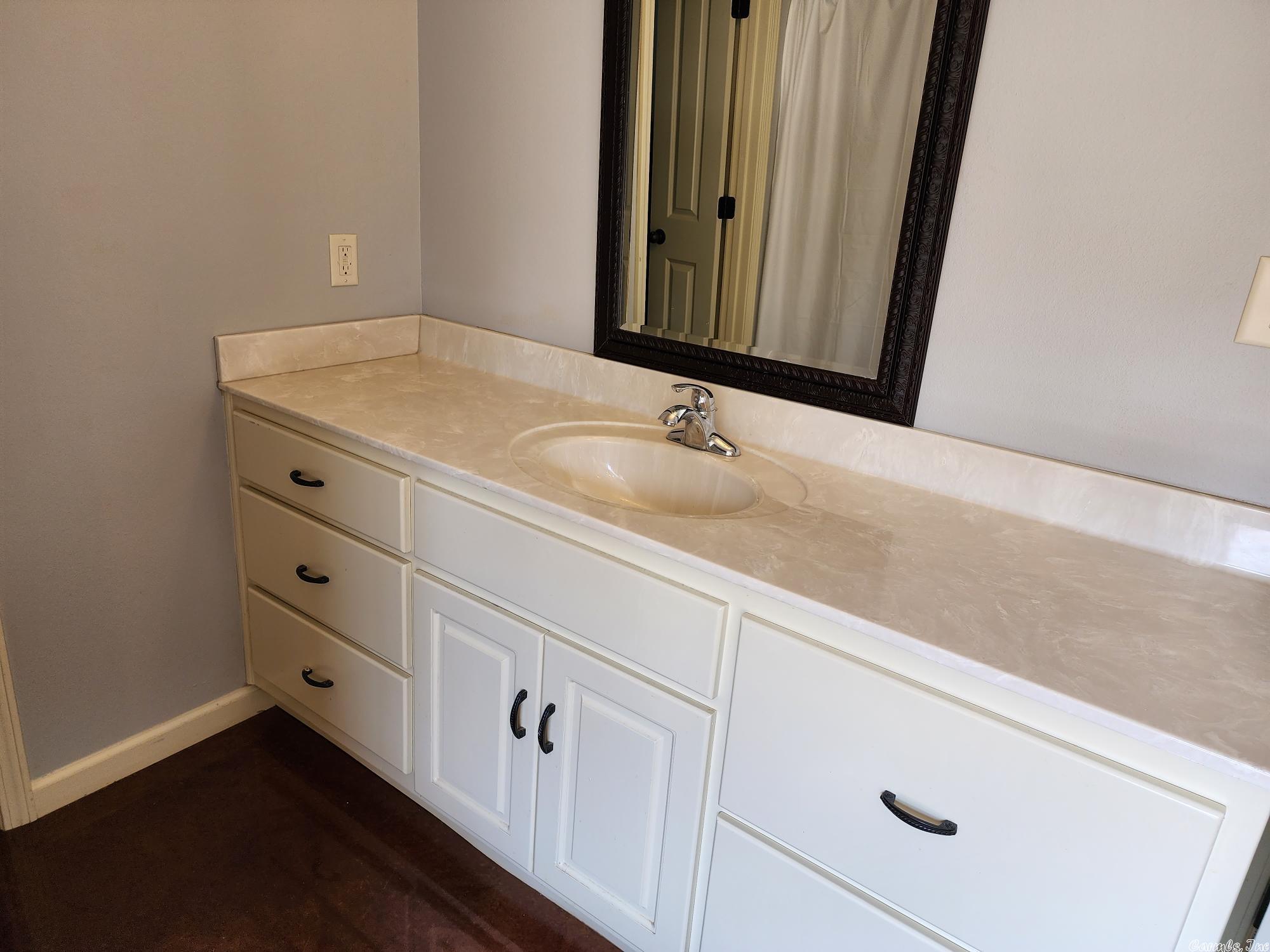 SKYLINE MEADOWS - Residential