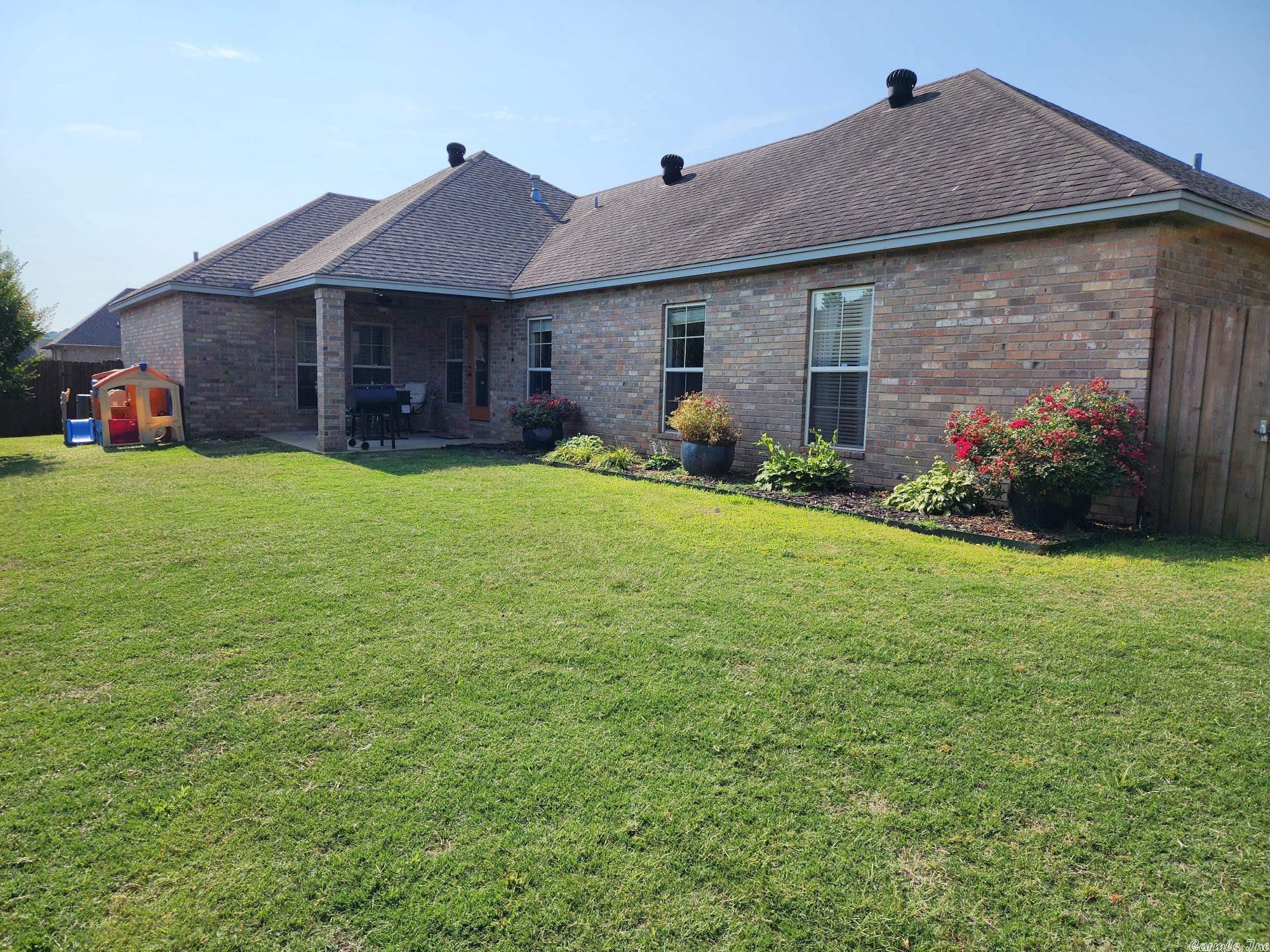 SKYLINE MEADOWS - Residential