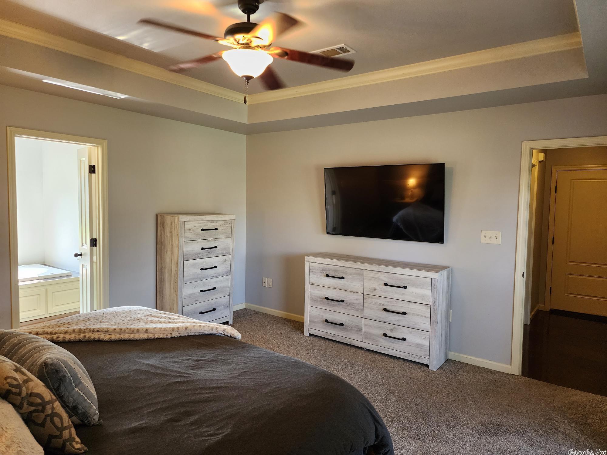 SKYLINE MEADOWS - Residential