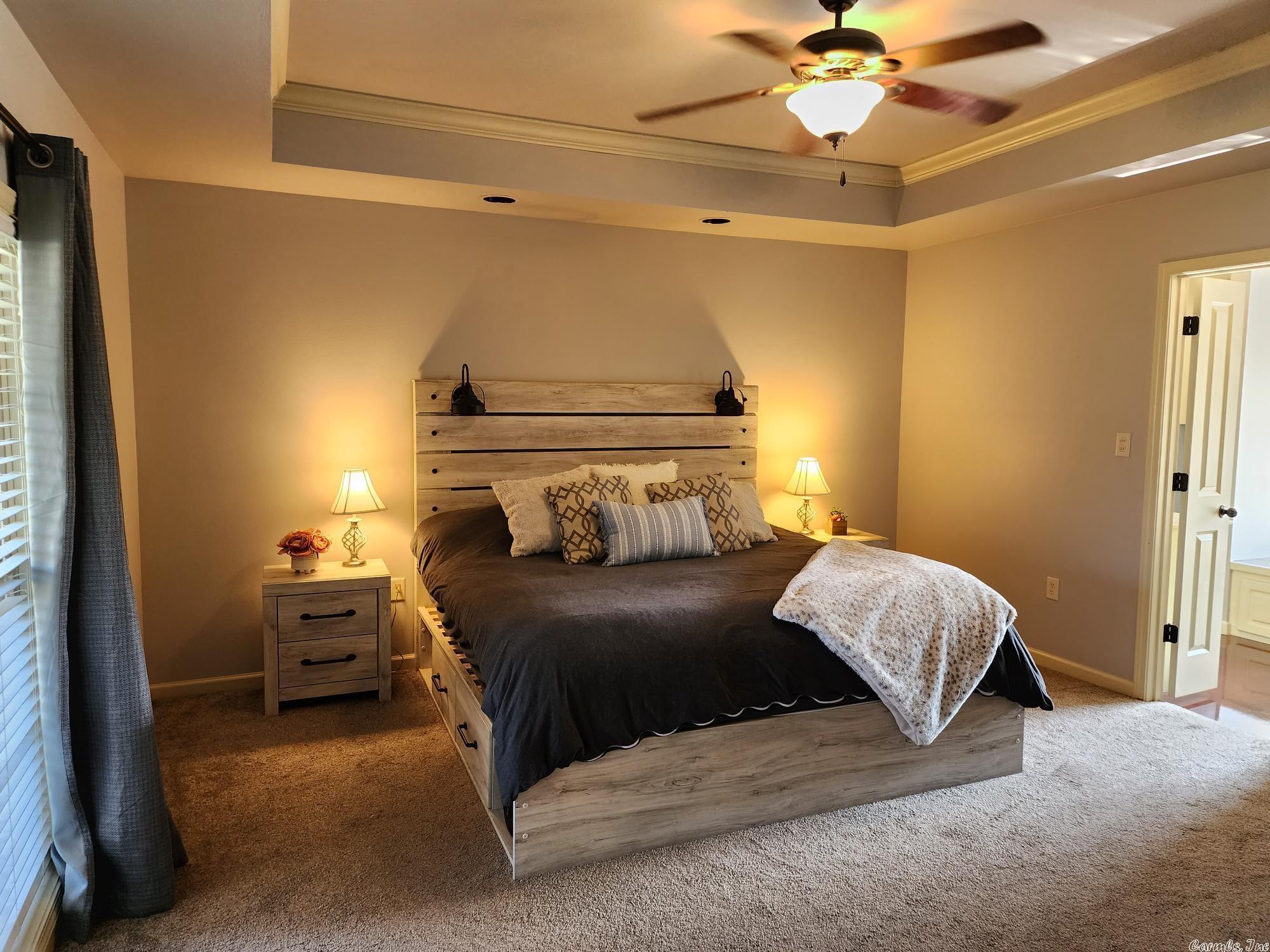 SKYLINE MEADOWS - Residential