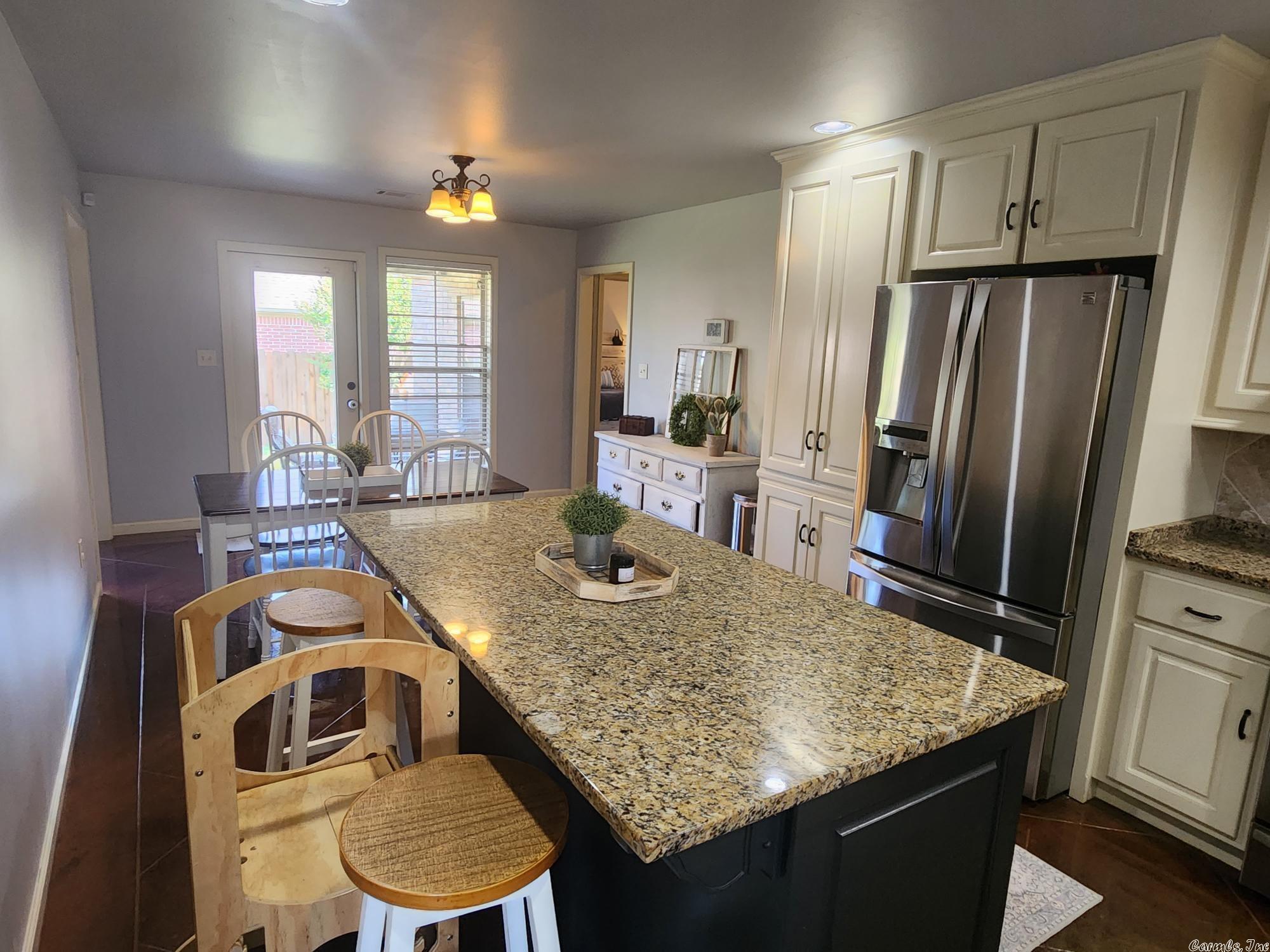 SKYLINE MEADOWS - Residential