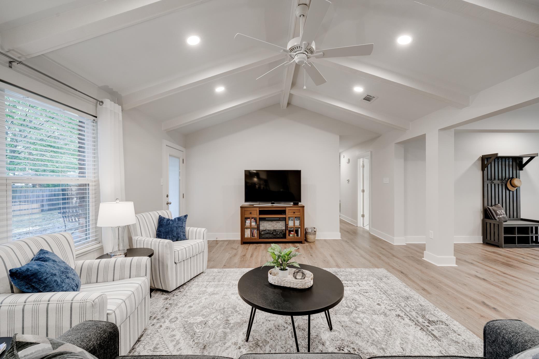 Smoking Oaks - Residential