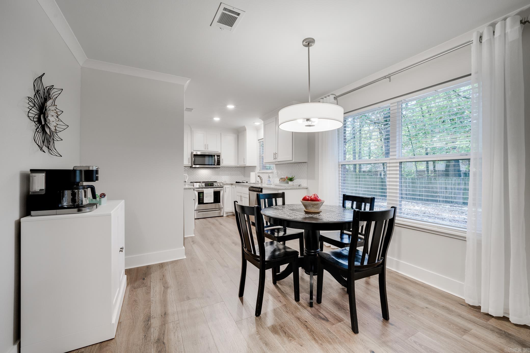 Smoking Oaks - Residential