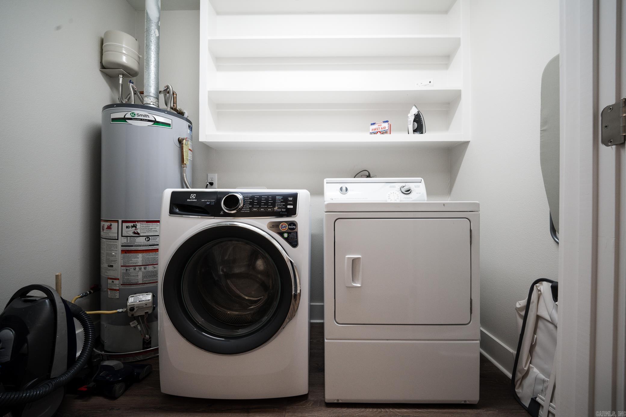 Smoking Oaks - Residential