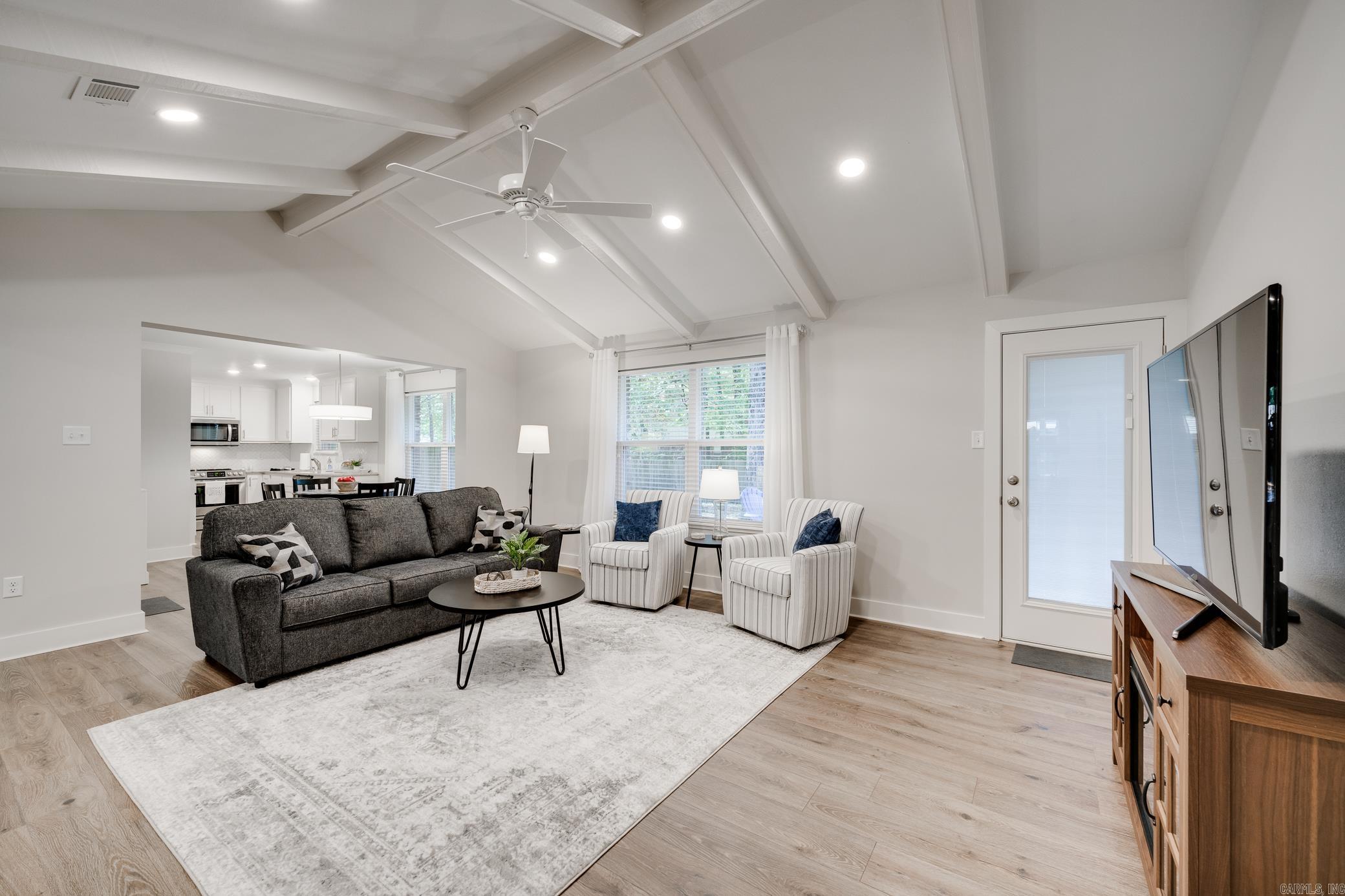 Smoking Oaks - Residential