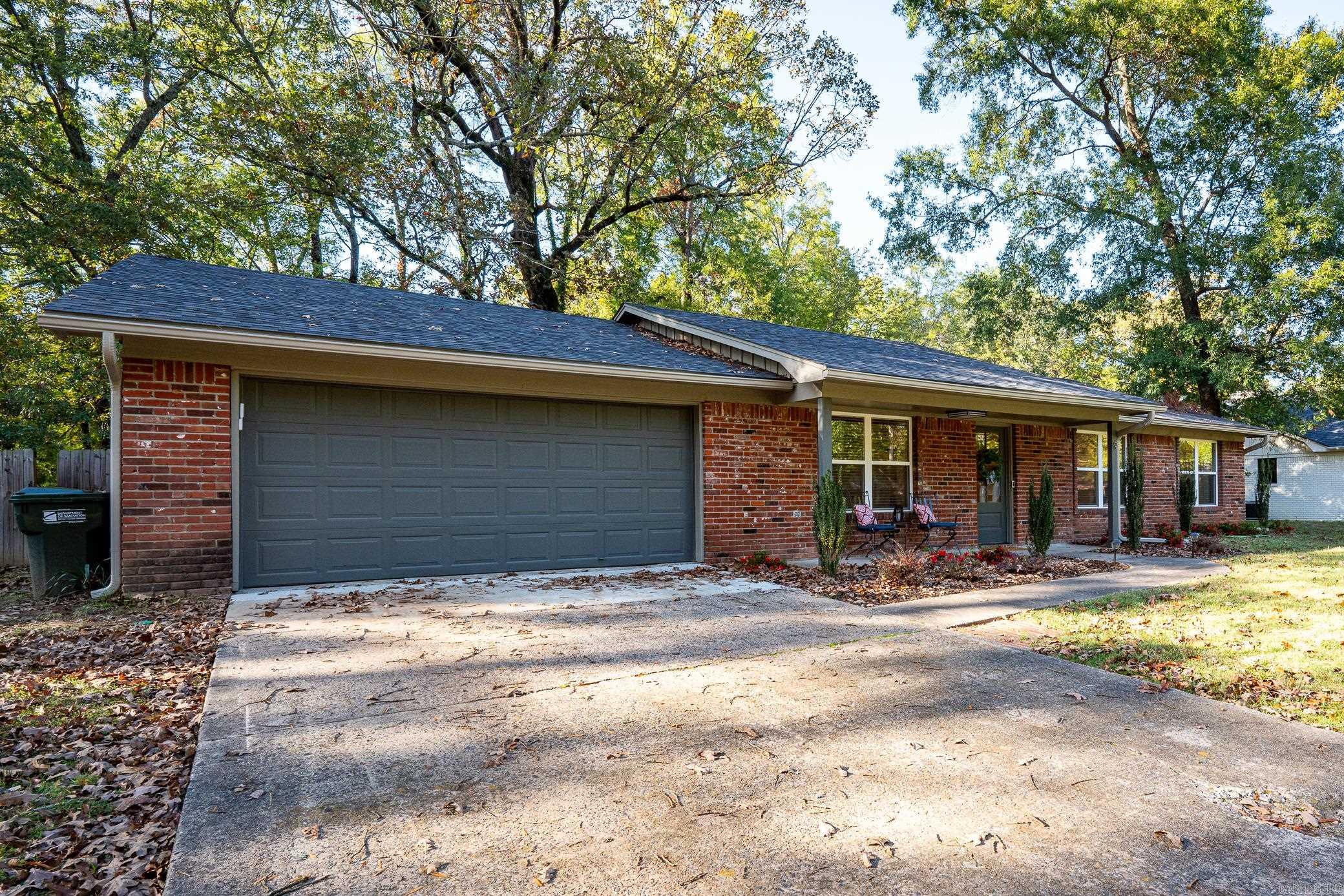 Smoking Oaks - Residential