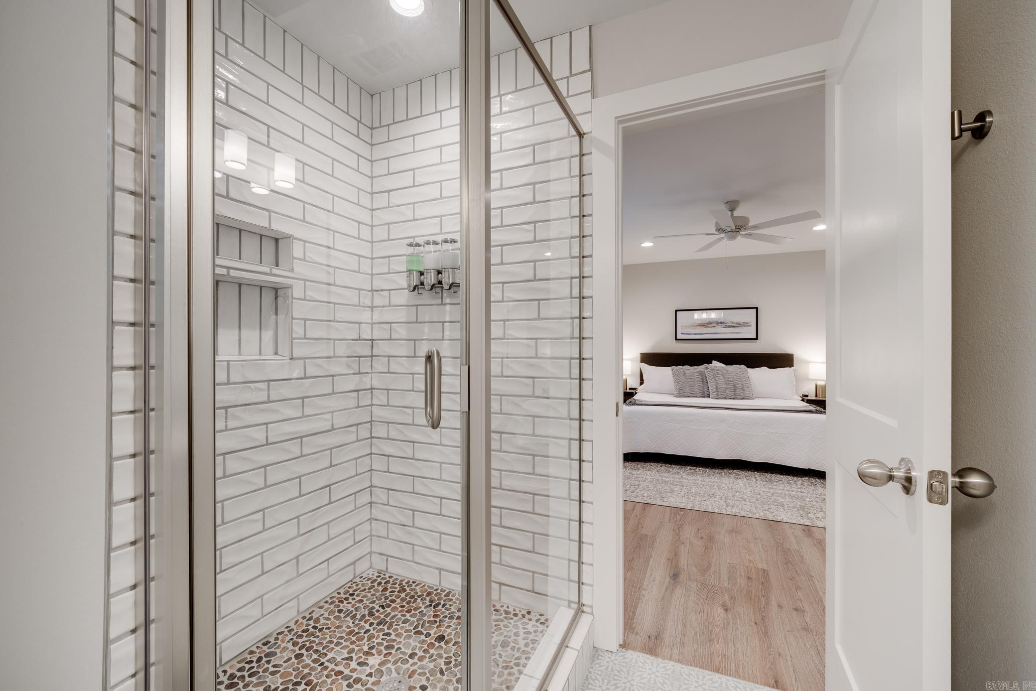 Smoking Oaks - Residential