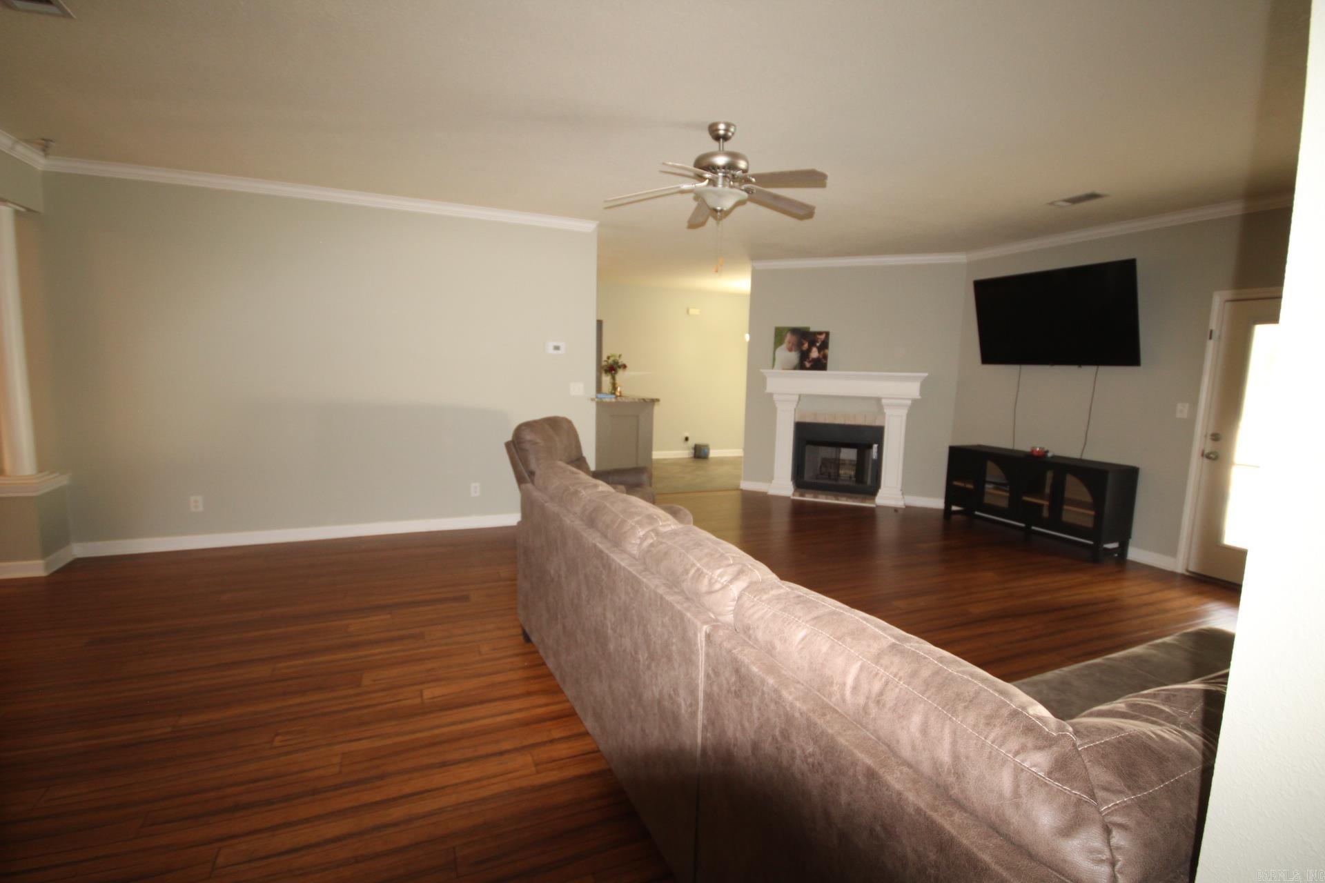 DEERWOOD ESTATES - Residential