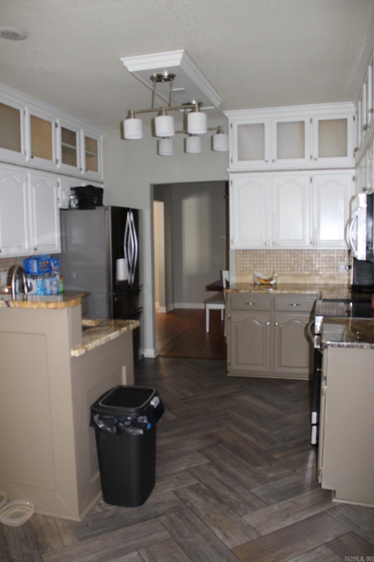 DEERWOOD ESTATES - Residential