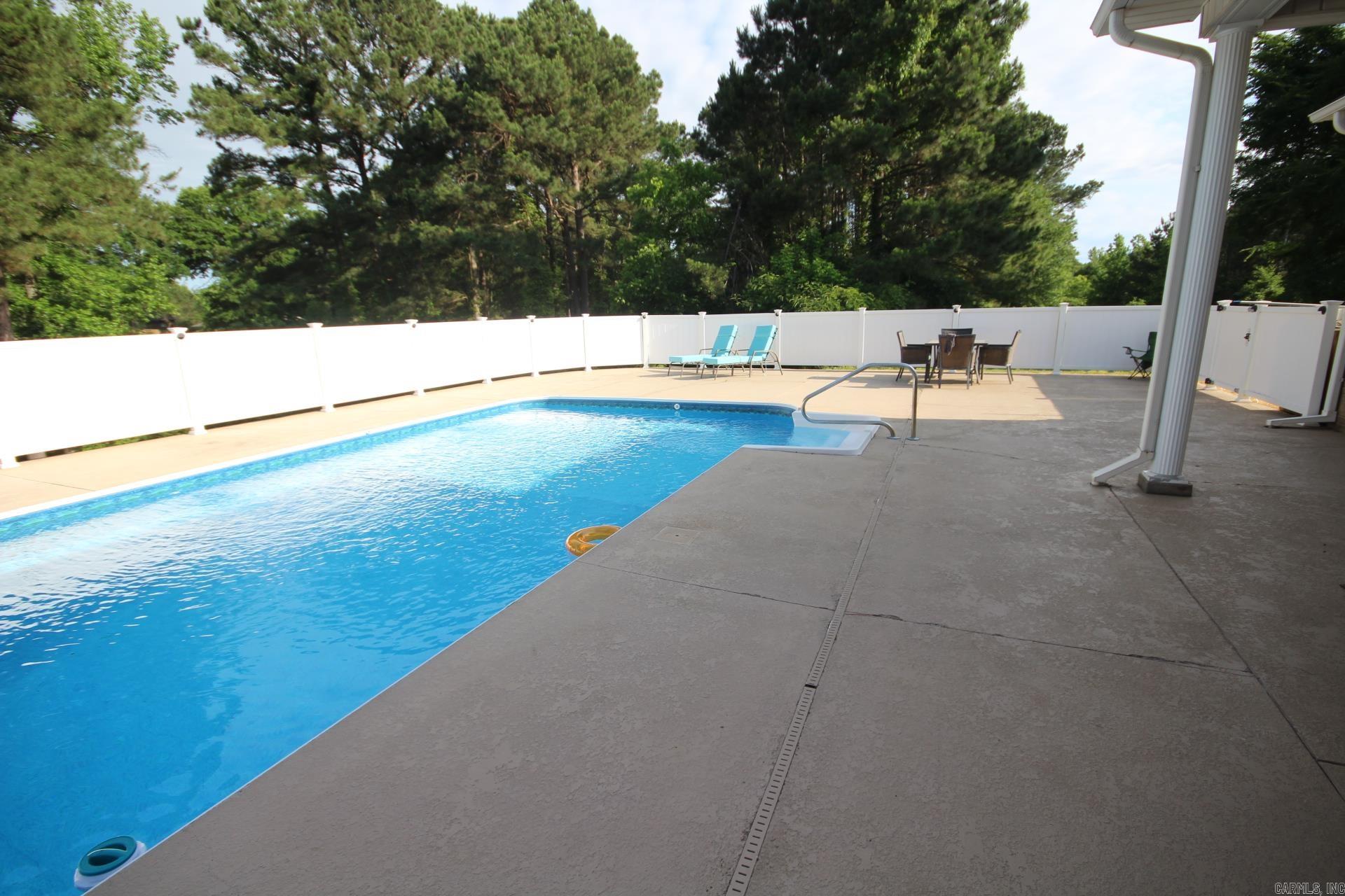 DEERWOOD ESTATES - Residential