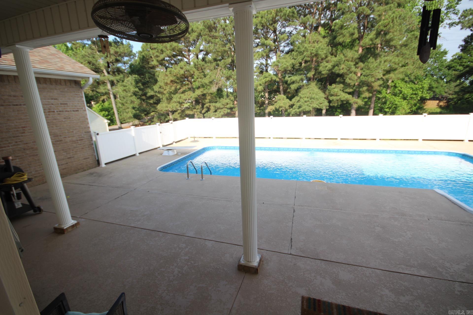 DEERWOOD ESTATES - Residential