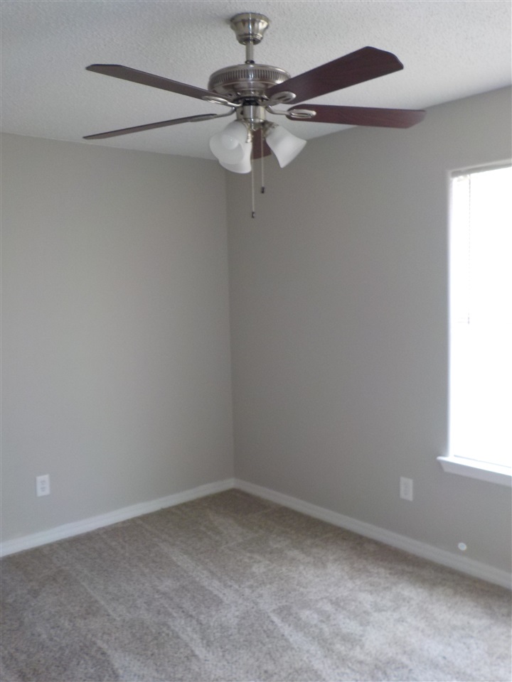 Timberwood Park II-C - Residential Lease