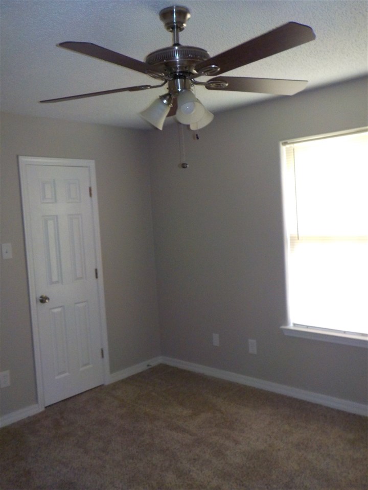 Timberwood Park II-C - Residential Lease