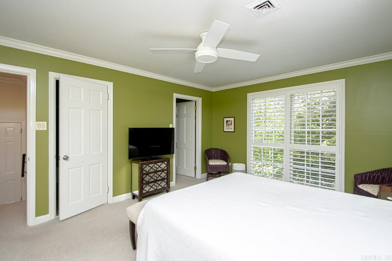 Townhouse in the Park HPR - Residential