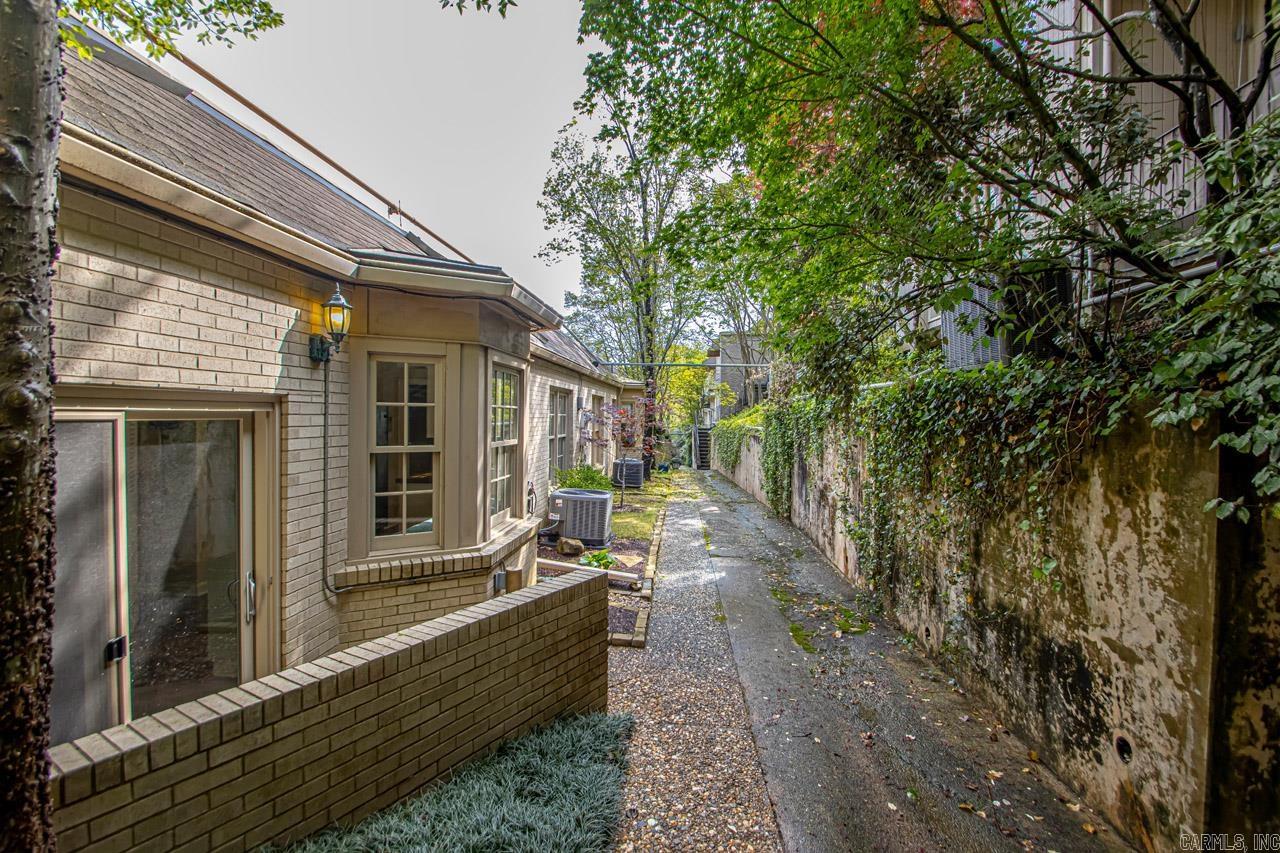 Townhouse in the Park HPR - Residential