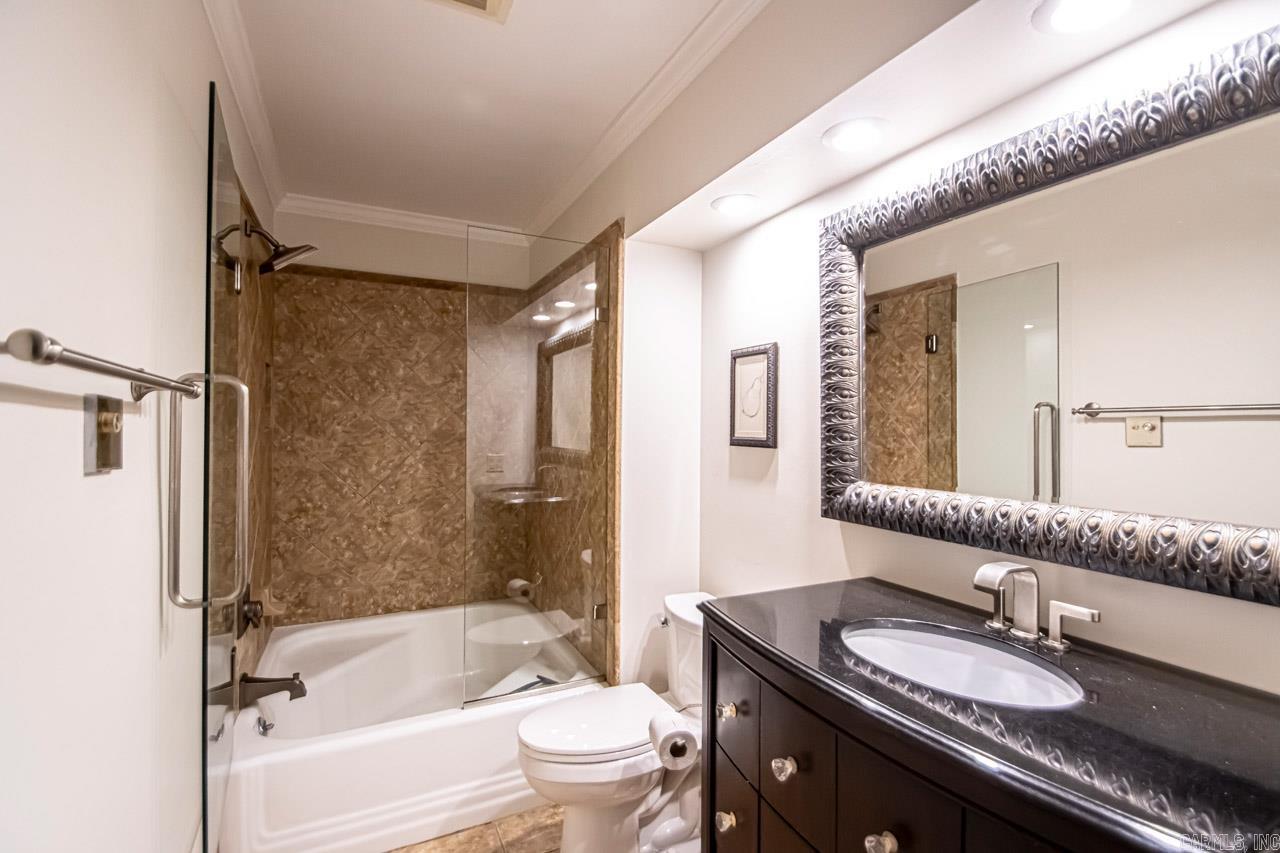 Townhouse in the Park HPR - Residential