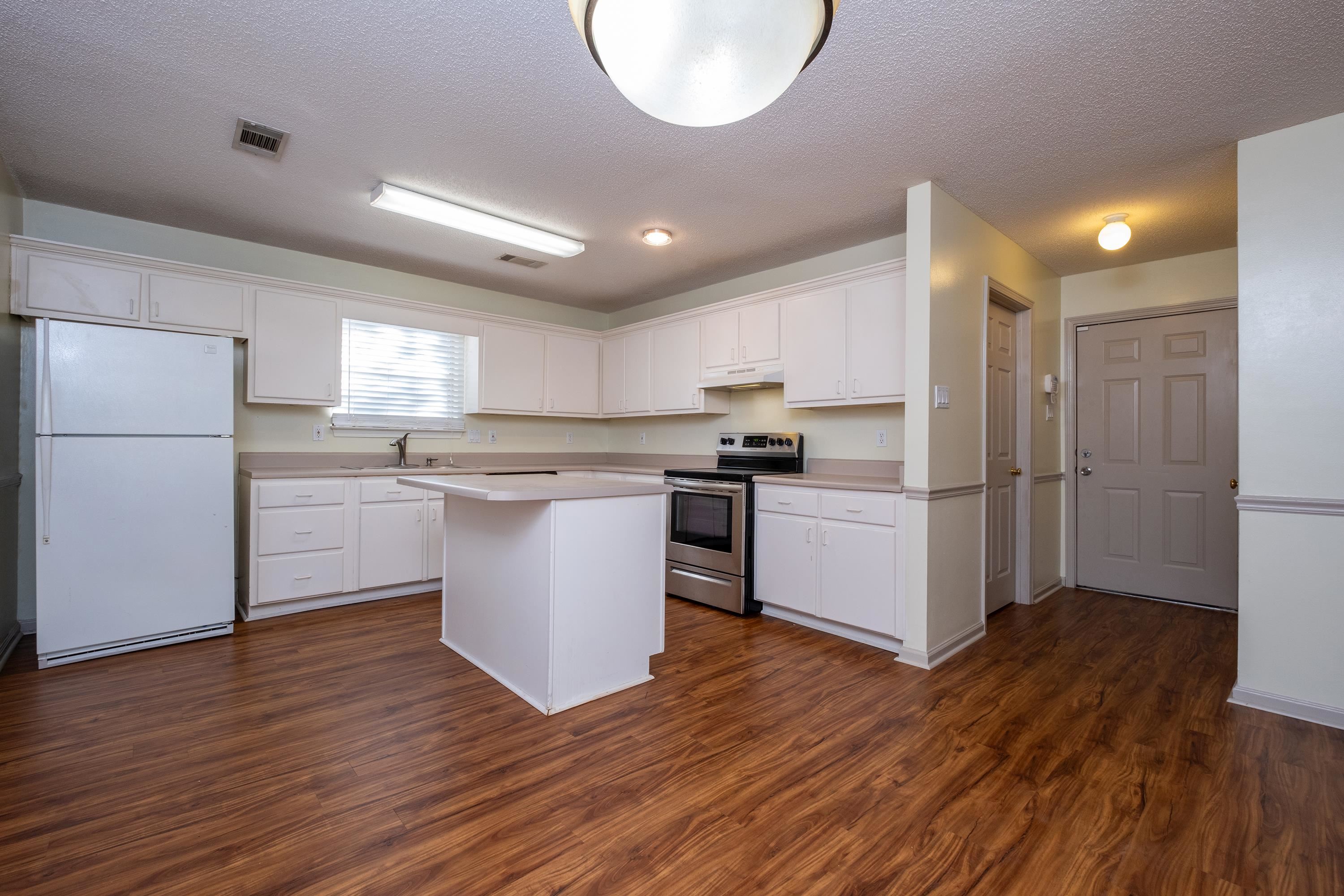 CHERRY CREEK ADDN - Residential