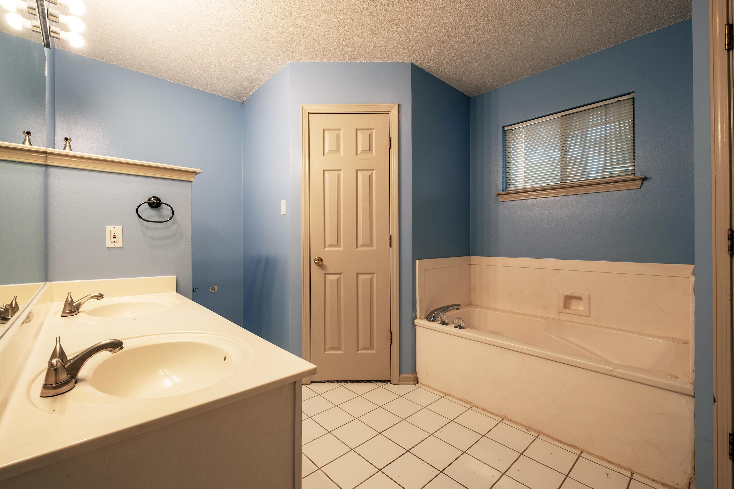 CHERRY CREEK ADDN - Residential