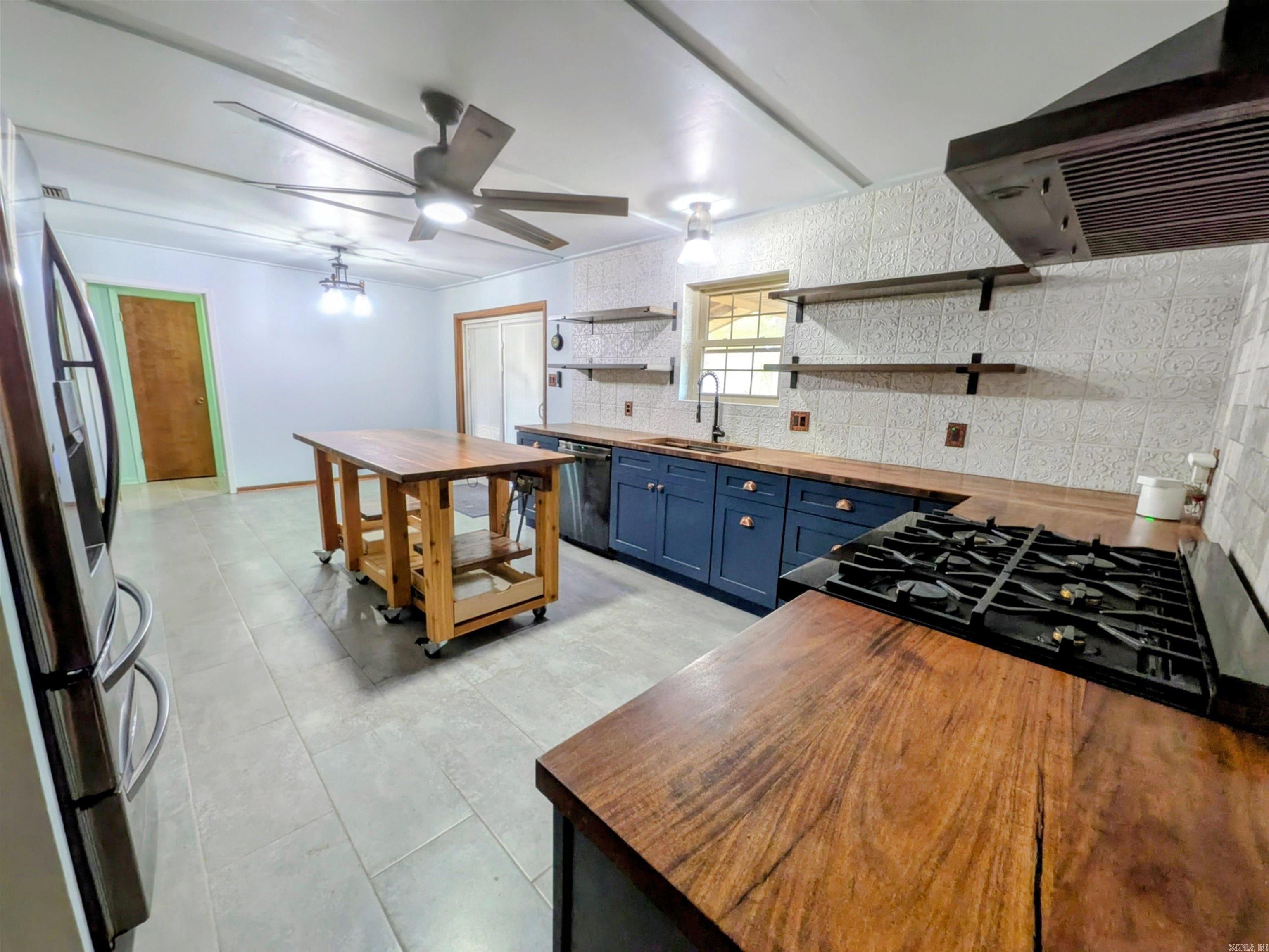 CHEROKEE HILLS 3 - Residential