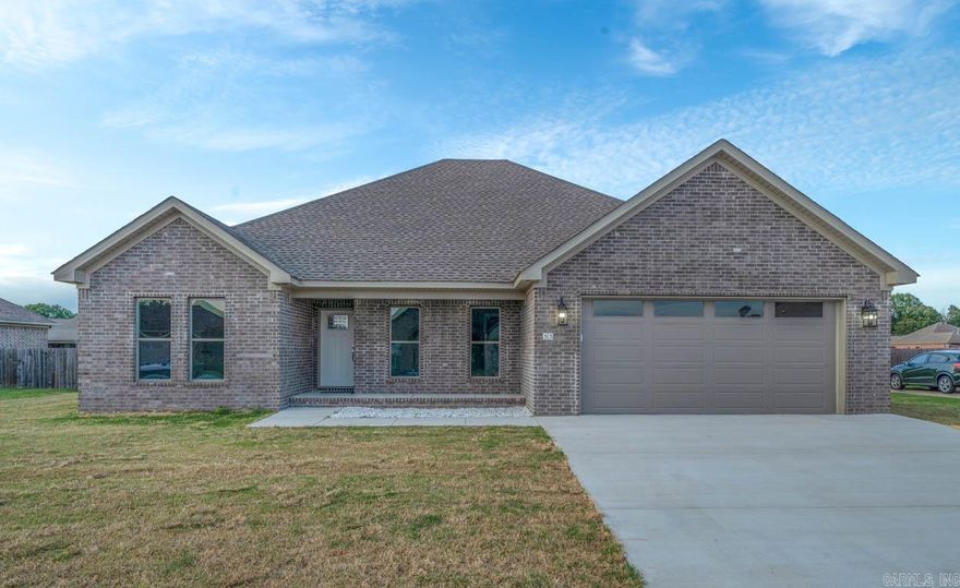 NEW PRICE!!! New construction home just in time for the New Year! Do you need space? This 4 bedroom 2.5 bath+Office+522sq ft.Bonus room has it all even a built in SAFE ROOM!!!! Upgraded finishes to include granite and custom tile work throughout. The kitchen features a Whirlpool gold appliance package and custom cabinets. You can't miss the custom tiled shower and whirlpool bath in the master. Energy features to include solar board roof decking, foam insulation in the walls, cellulose in the attic, insulated garage, tankless water heater and low E argon windows. 1yr builders warranty.