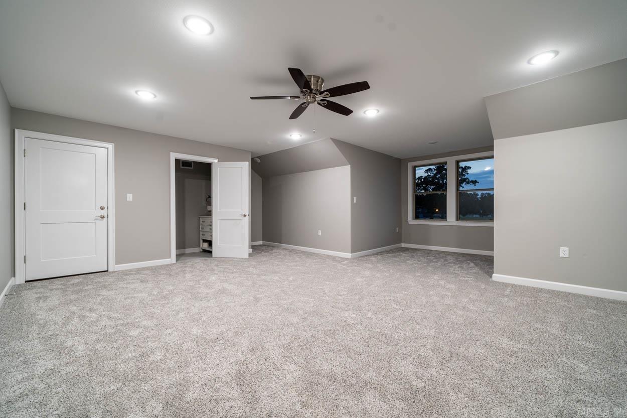 Saddle Creek - Residential