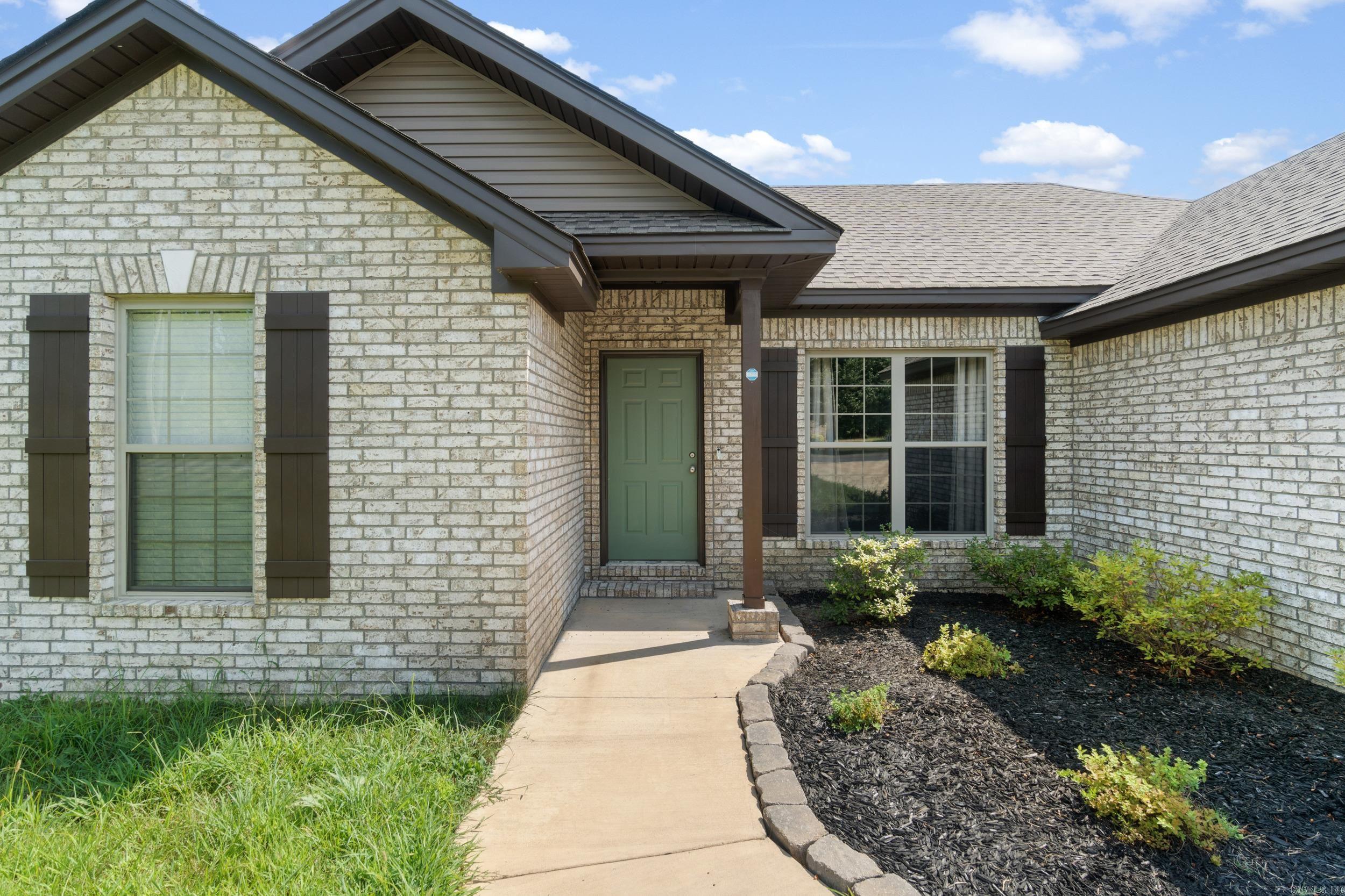 BAKER'S FIELD - Residential