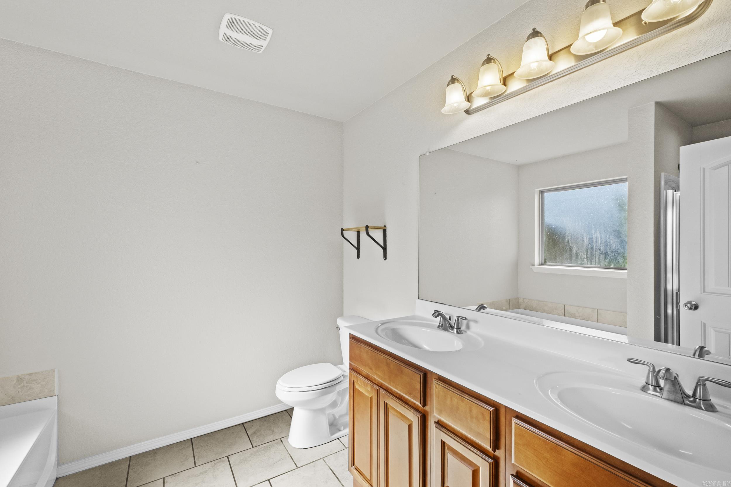 STONEHENGE PLACE - Residential