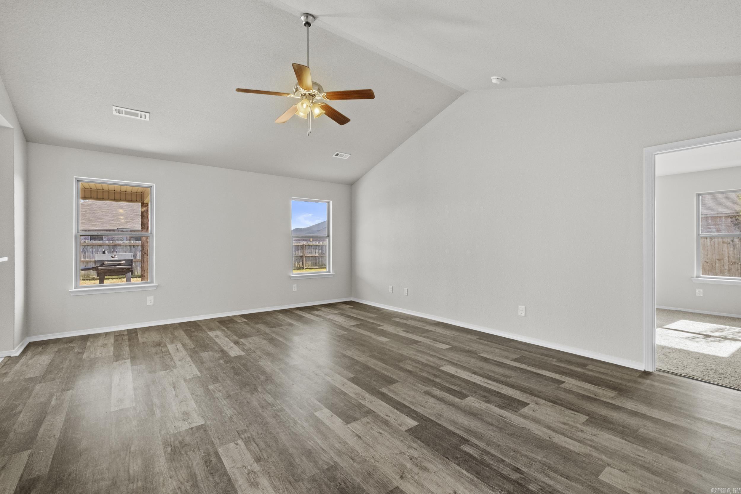 STONEHENGE PLACE - Residential