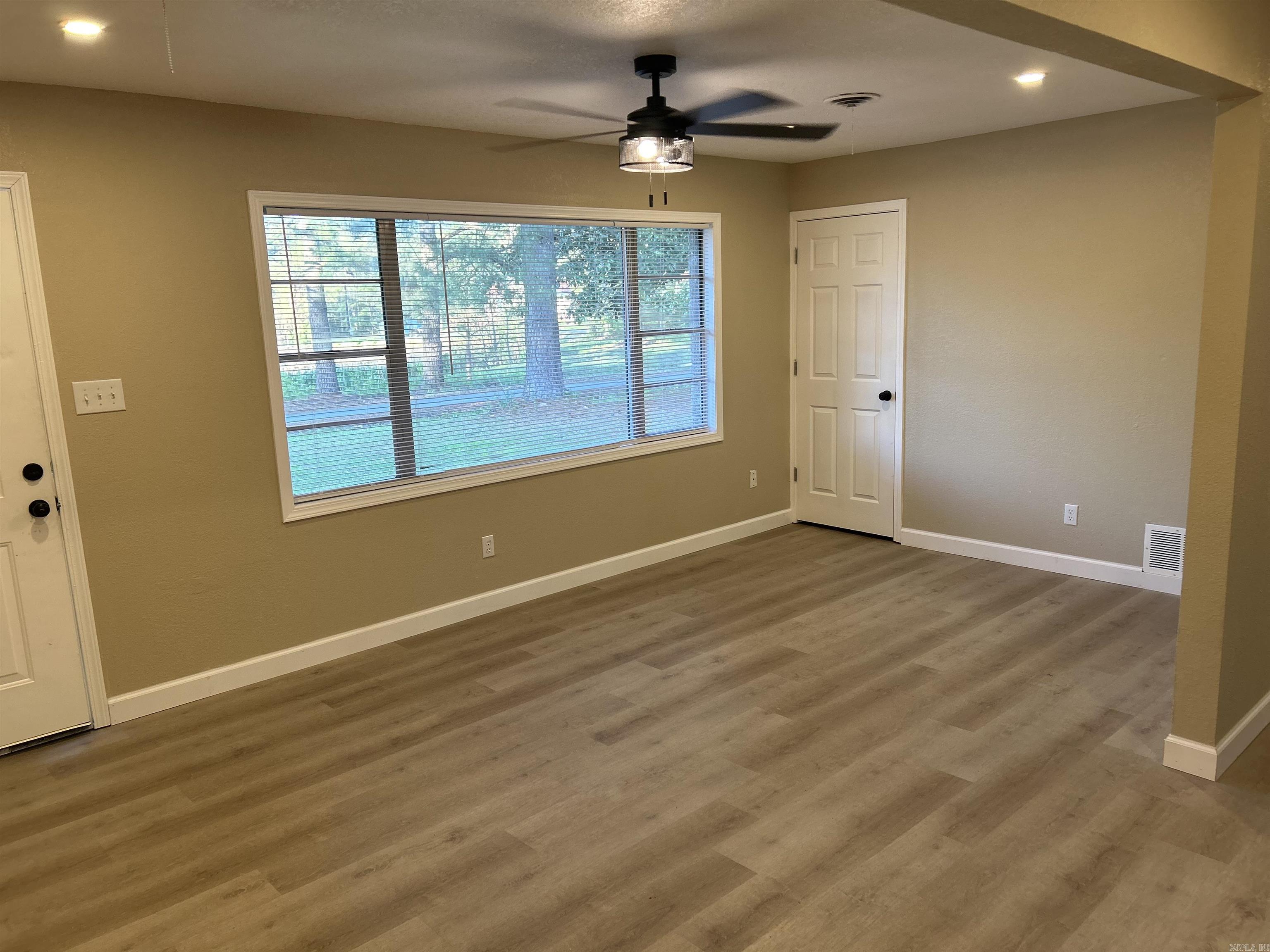 DANSBY - Residential