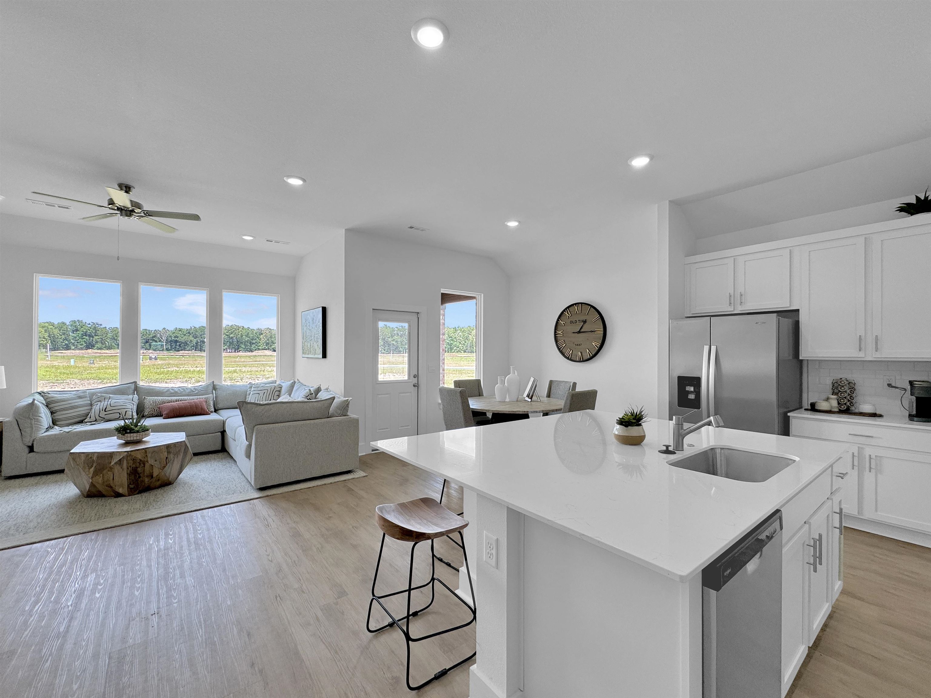 THE RESERVE AT COUNTRY CLUB PHAS - Residential