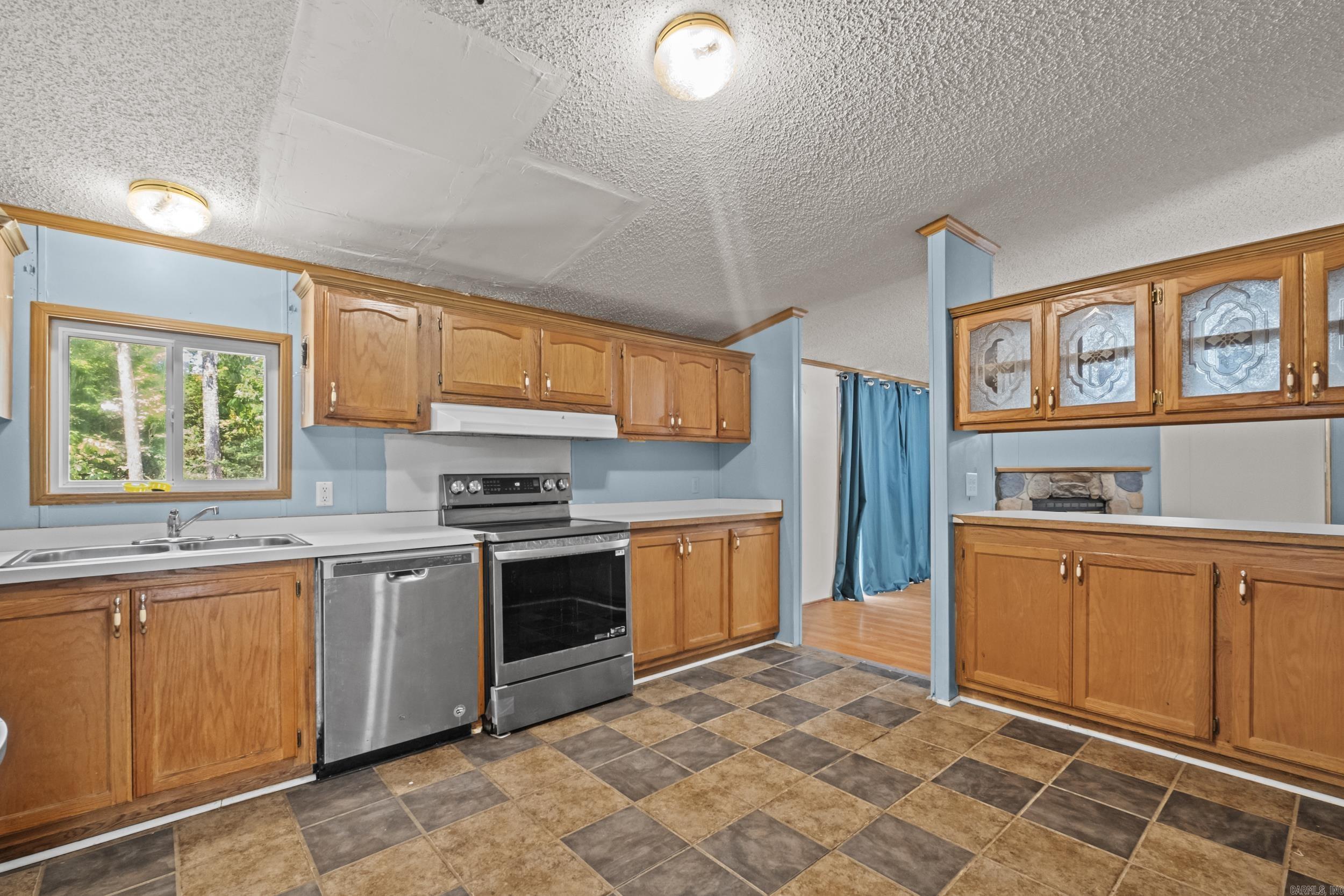 BROOKRIDGE ESTATES - Residential