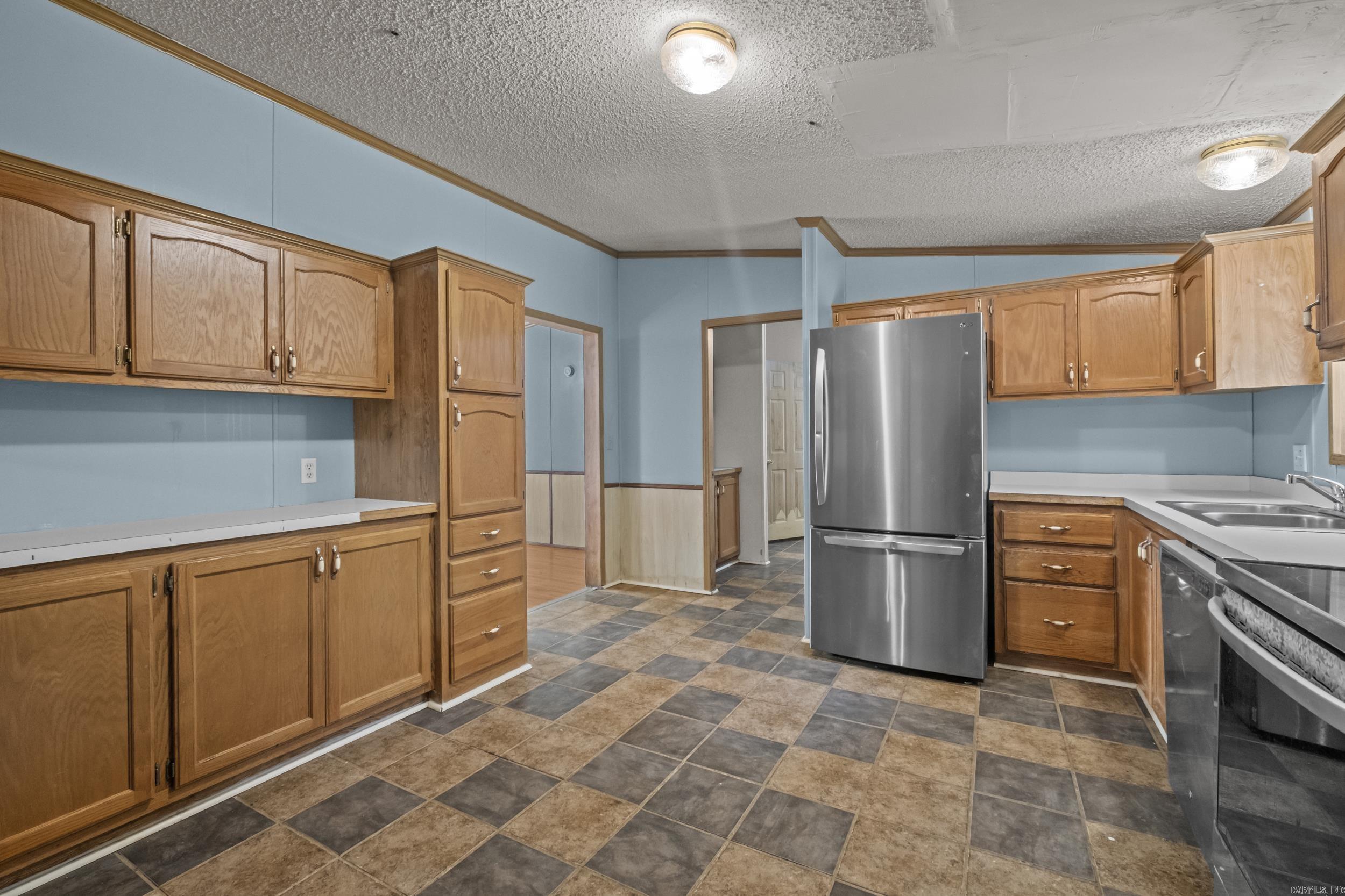 BROOKRIDGE ESTATES - Residential