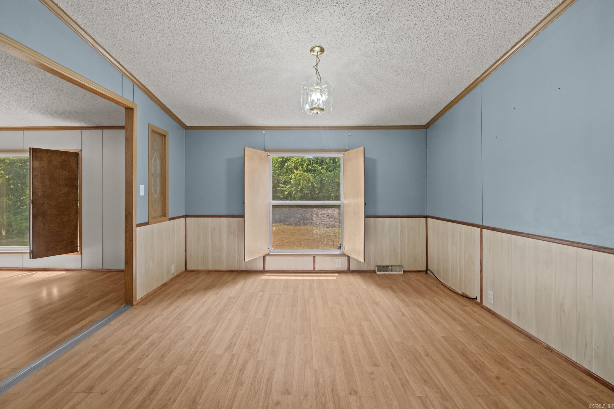 BROOKRIDGE ESTATES - Residential